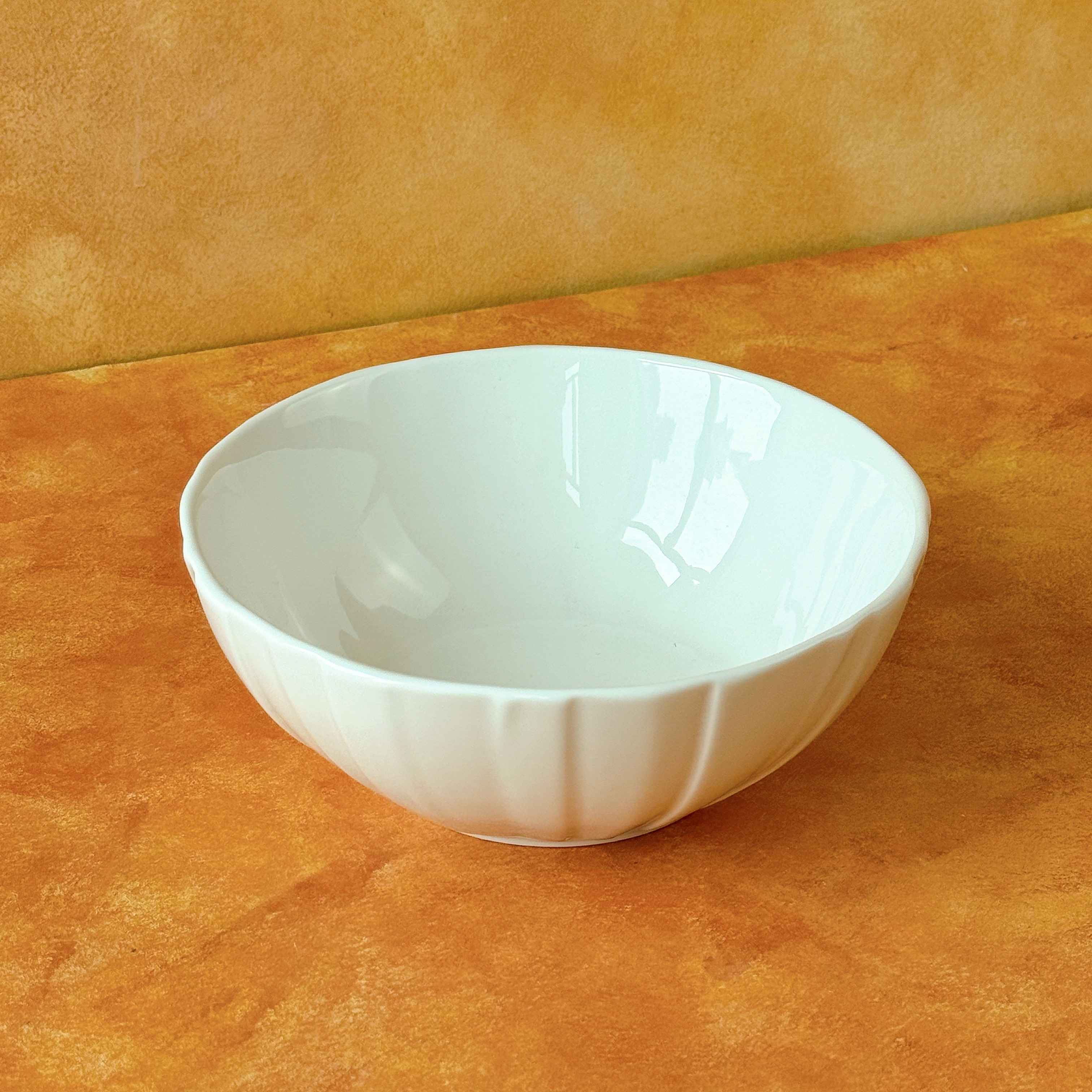 Bộ bát đĩa cao cấp phong cách hiện đại họa tiết quạt trắng