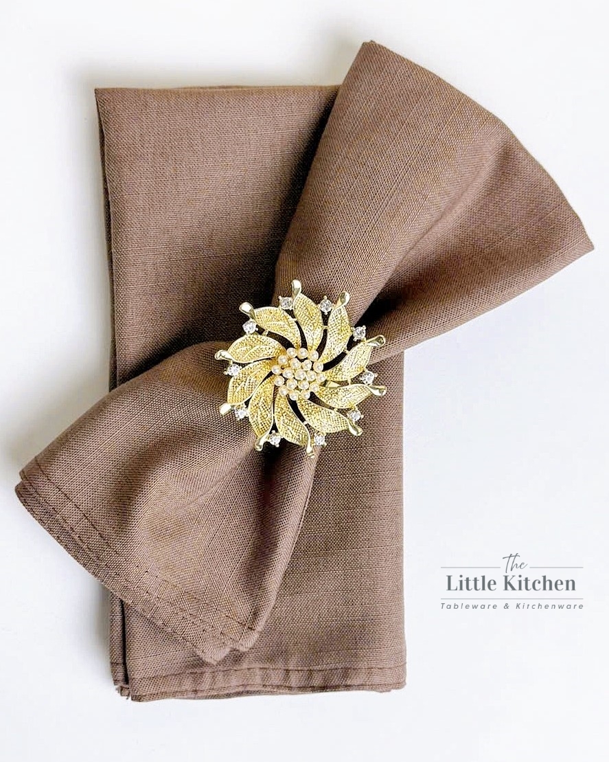 Khăn vuông nâu 45