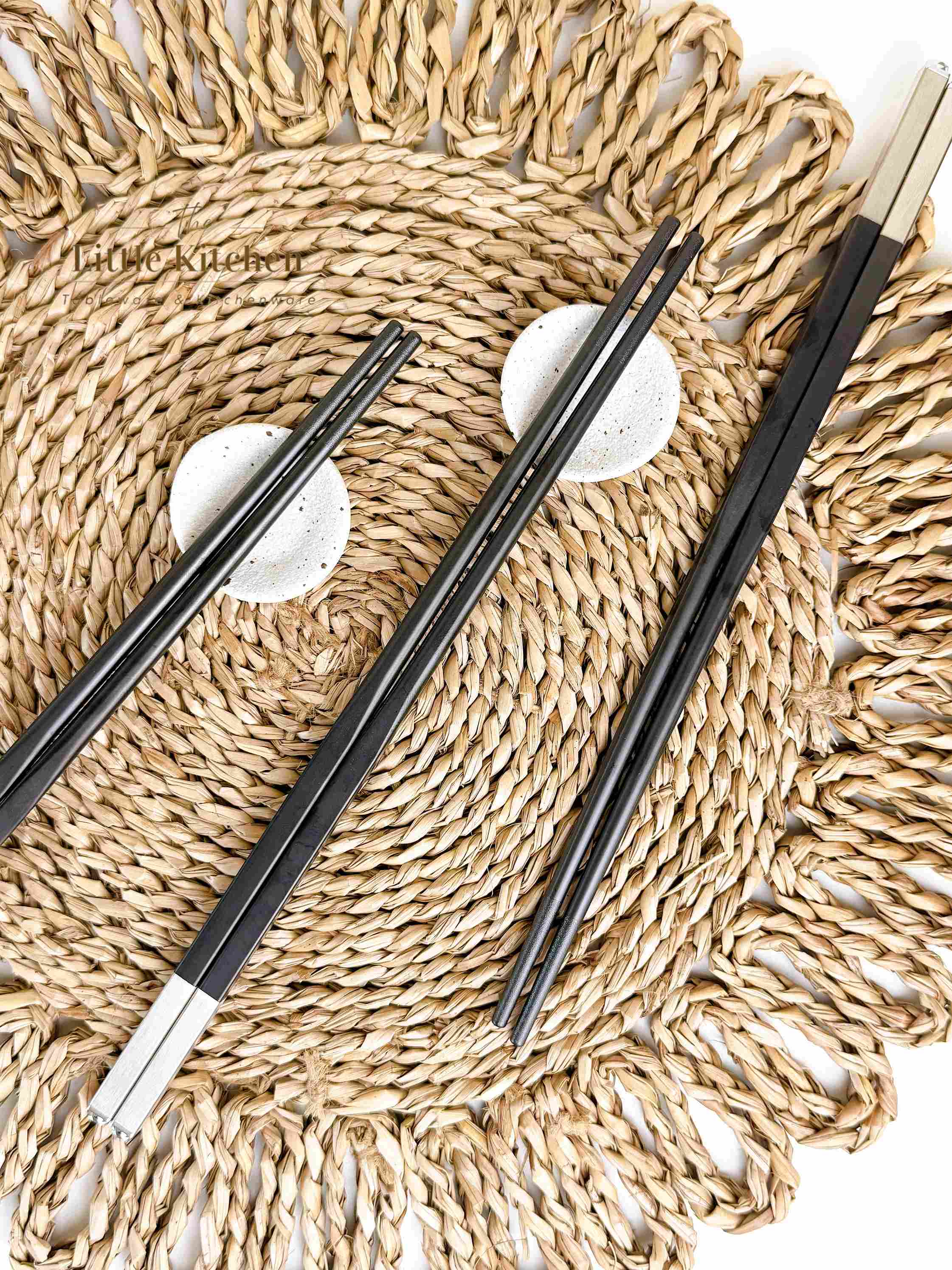 Set tiệc bát đĩa đen kimono