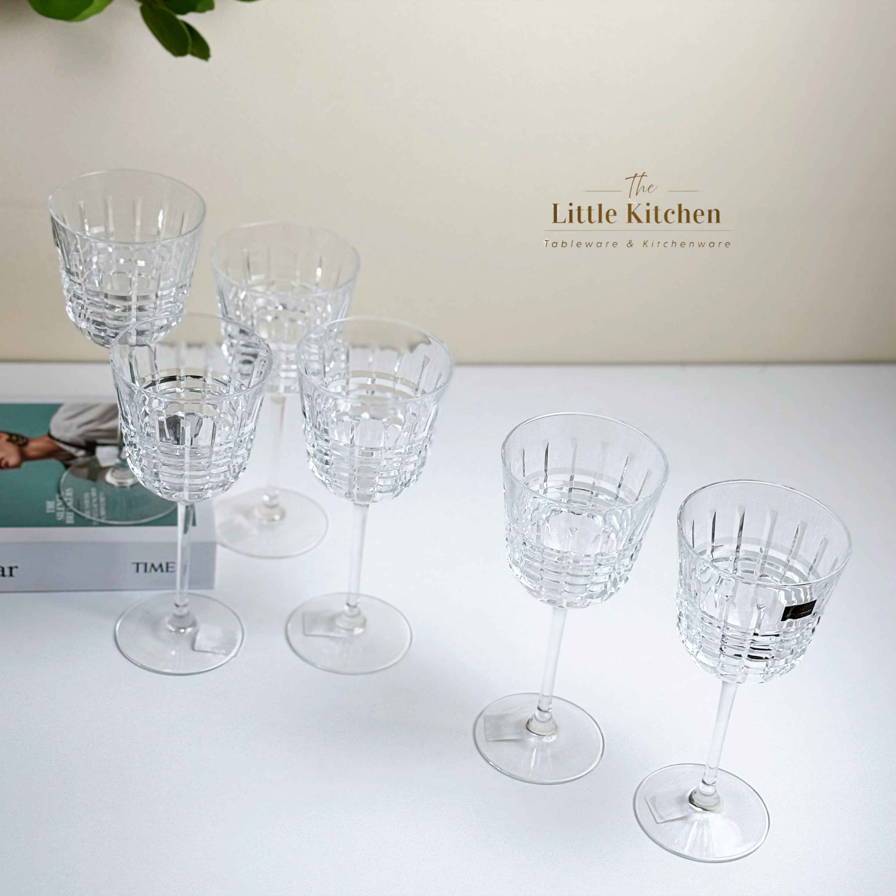 Ly thuỷ tinh ô trắng 21*10