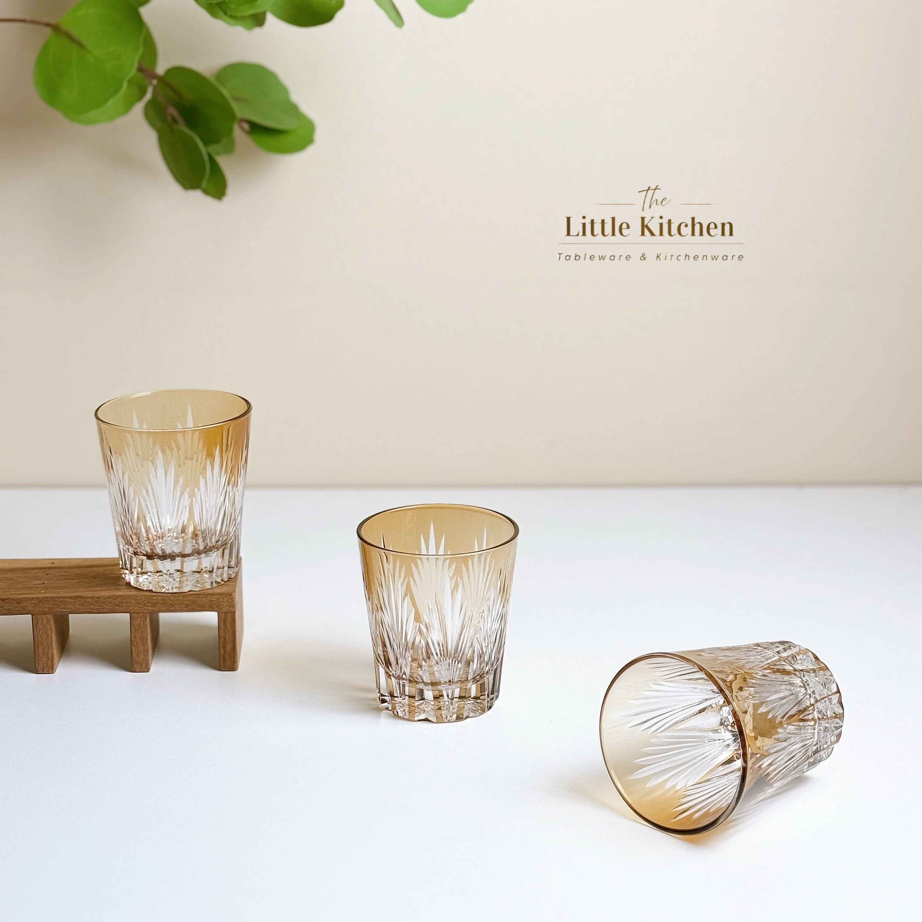 Cốc pha lê vàng chùm tia 9