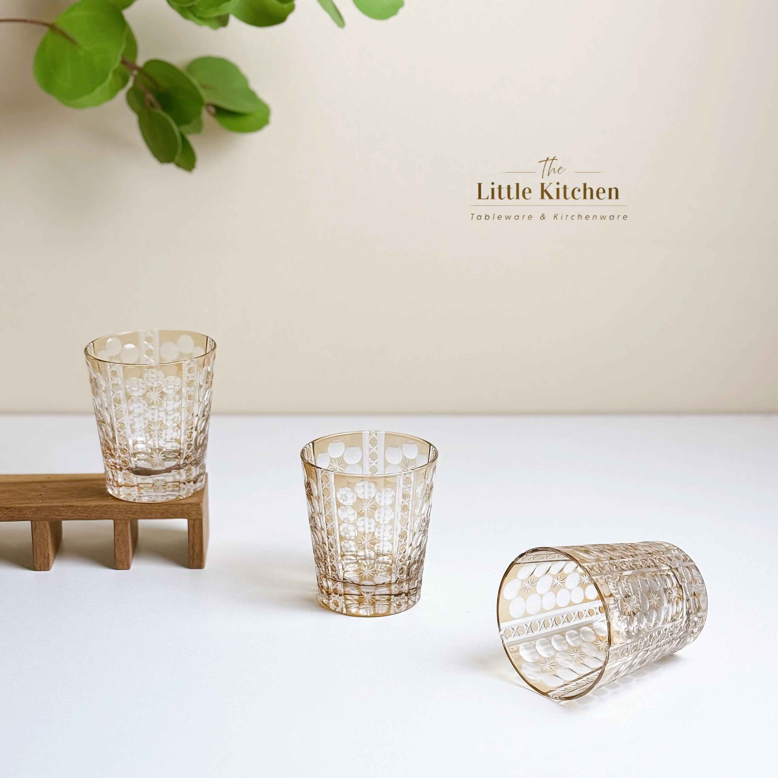 Cốc pha lê vàng hoa tia 9