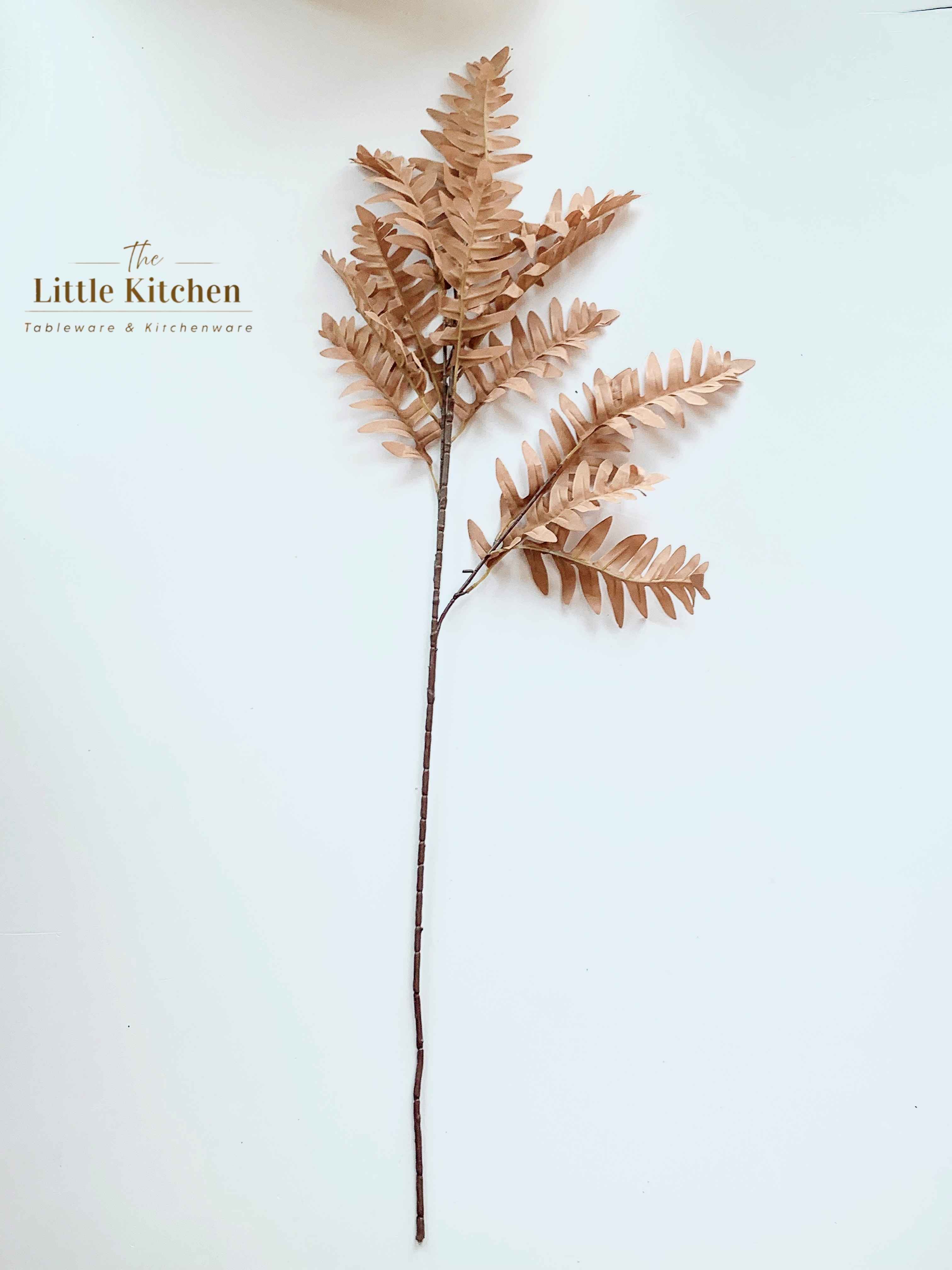 Cành lá xương hồng phớt