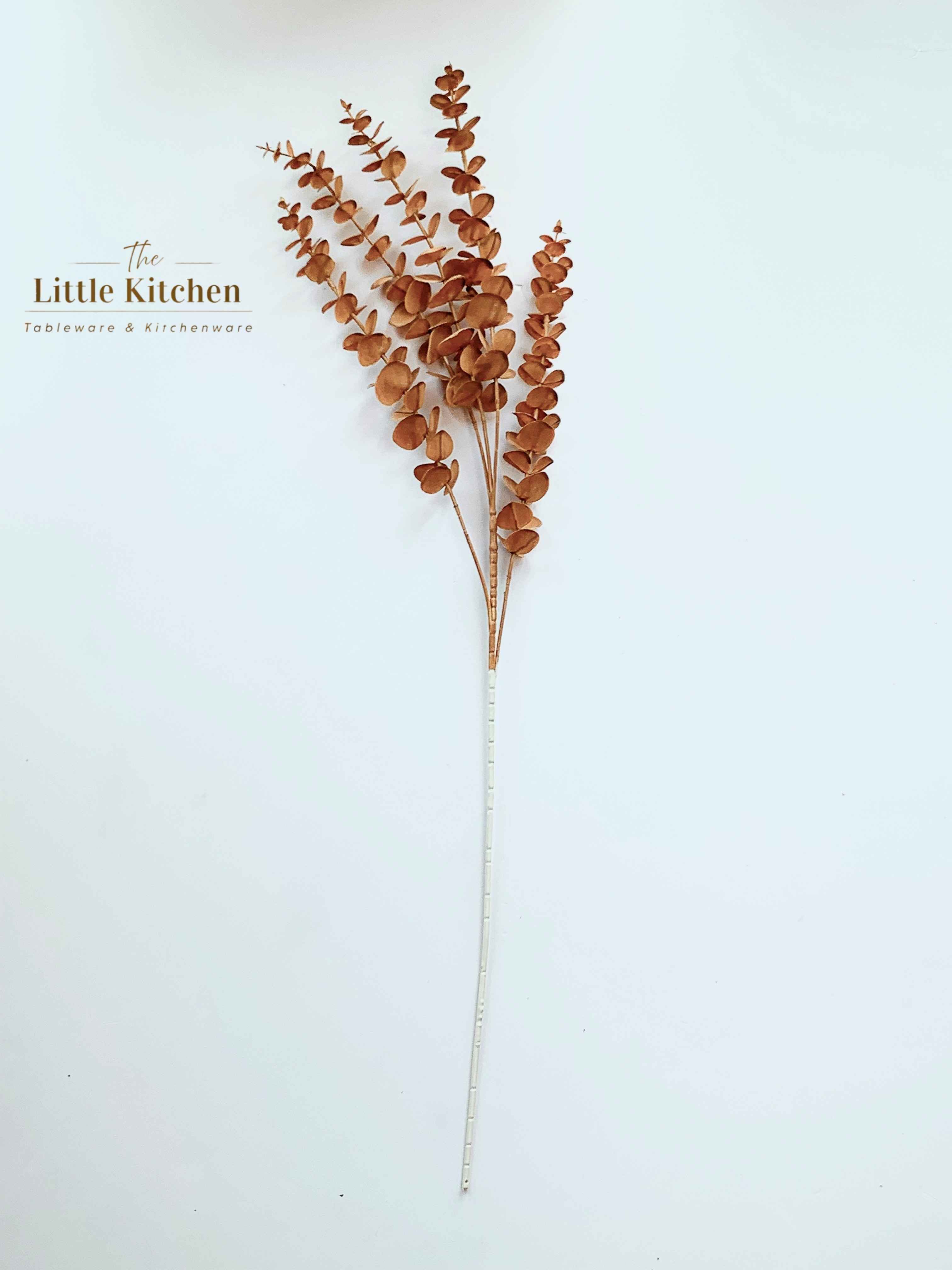 Cành lá táo nâu nhạt