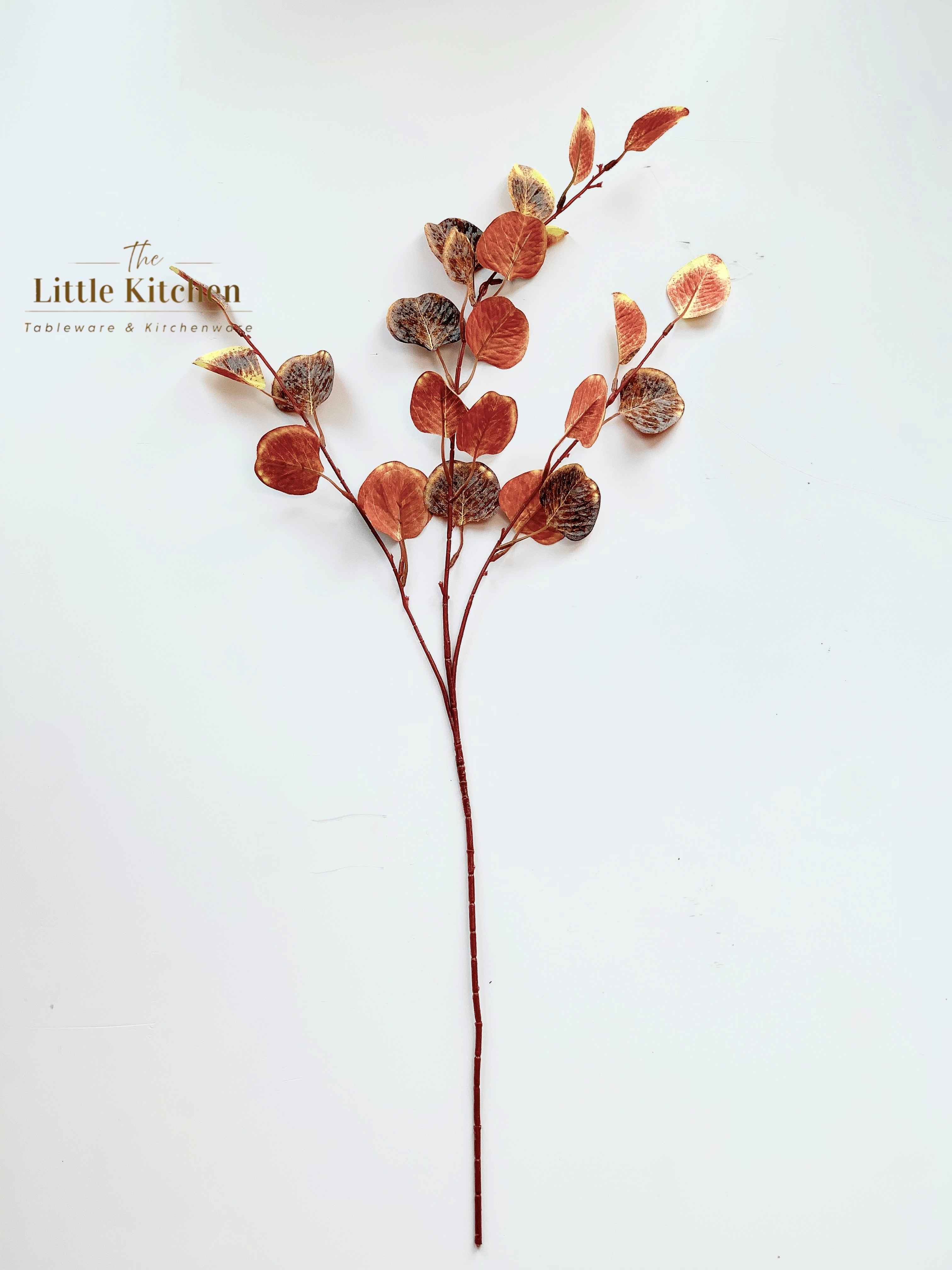 Cành lá loang nâu cam