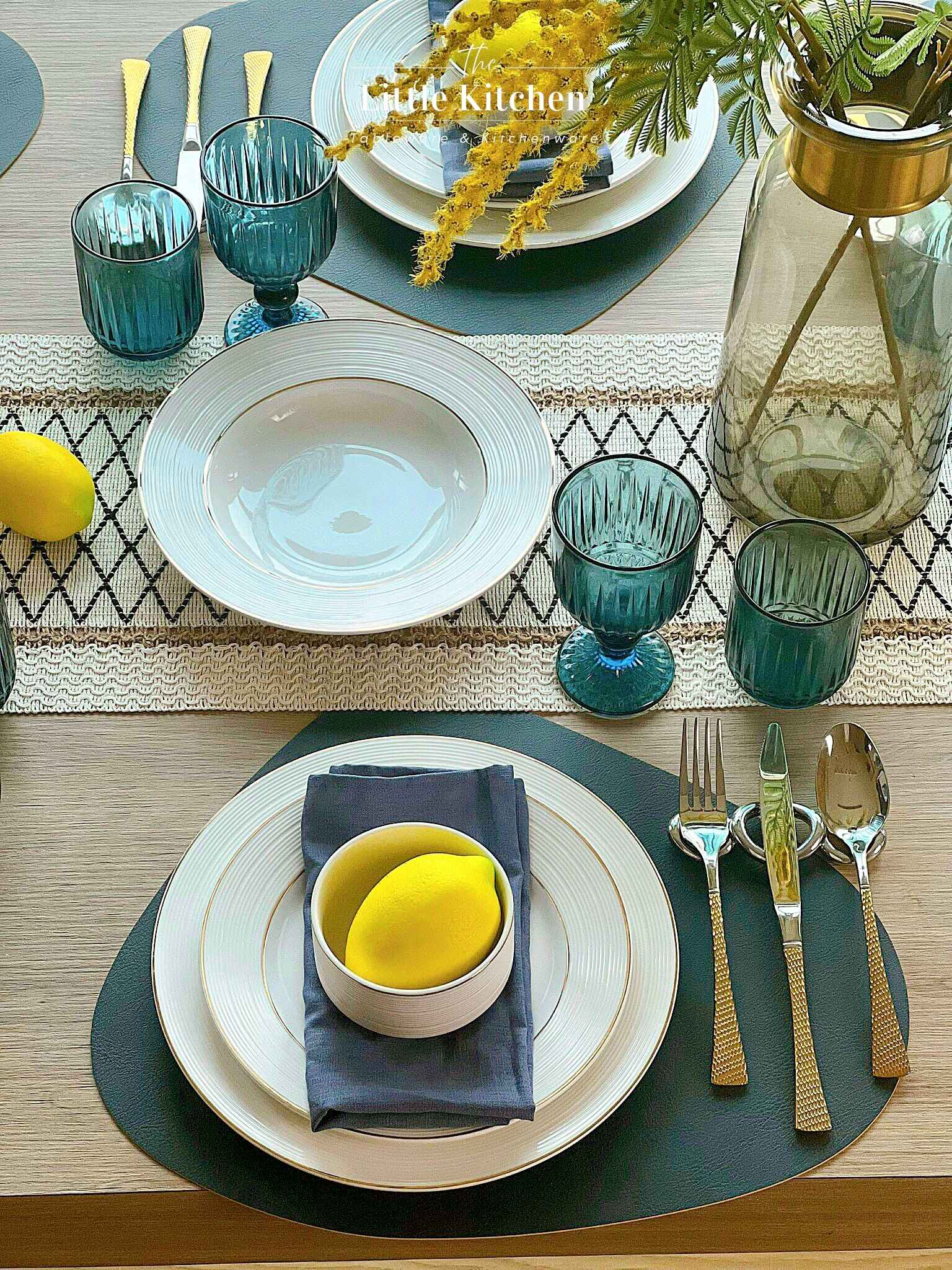 Set tiệc xanh lam chanh vàng