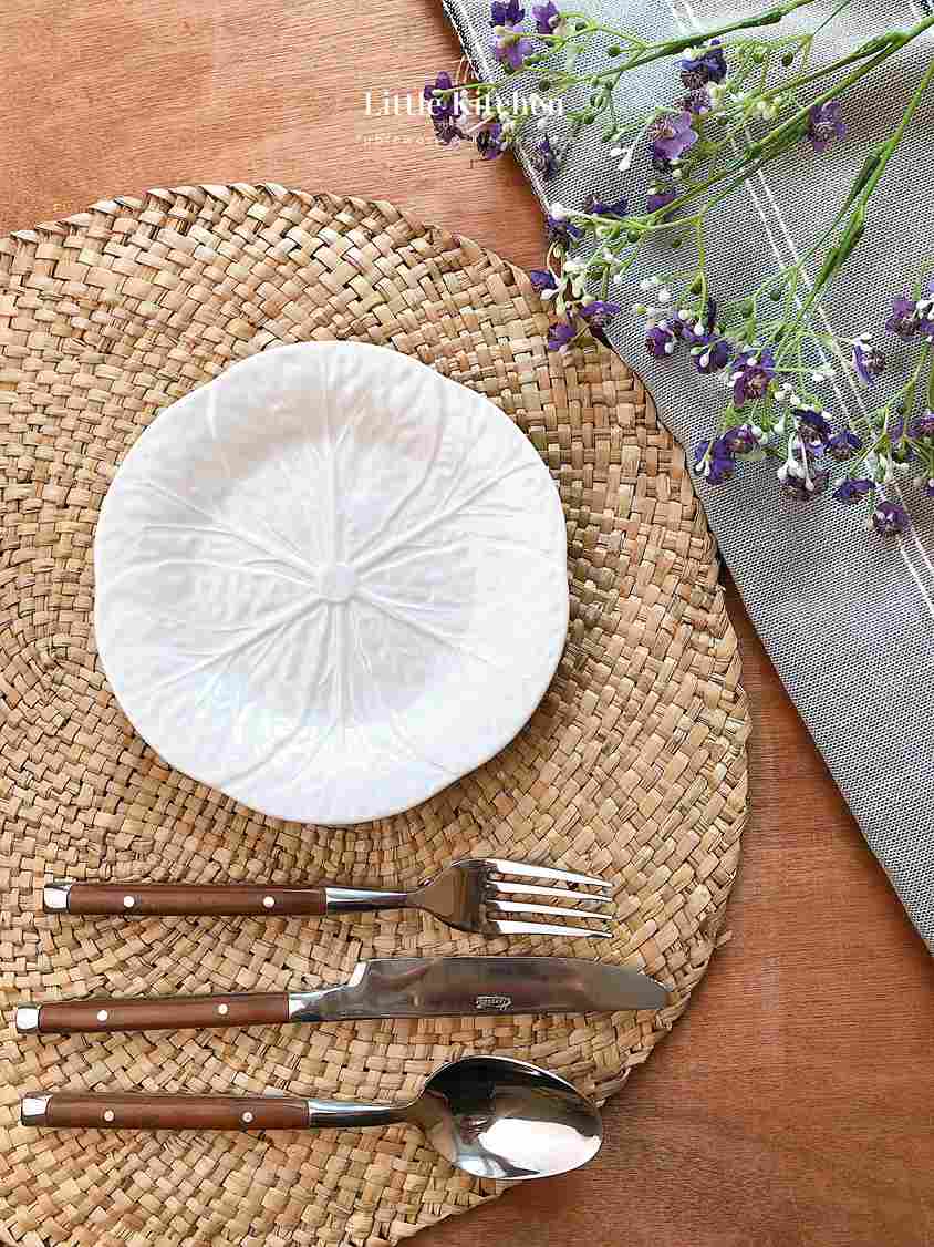 Set tiệc valentine đỏ trắng