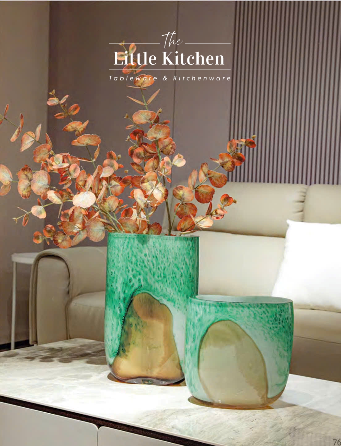 Bình thủy tinh màu dẹt