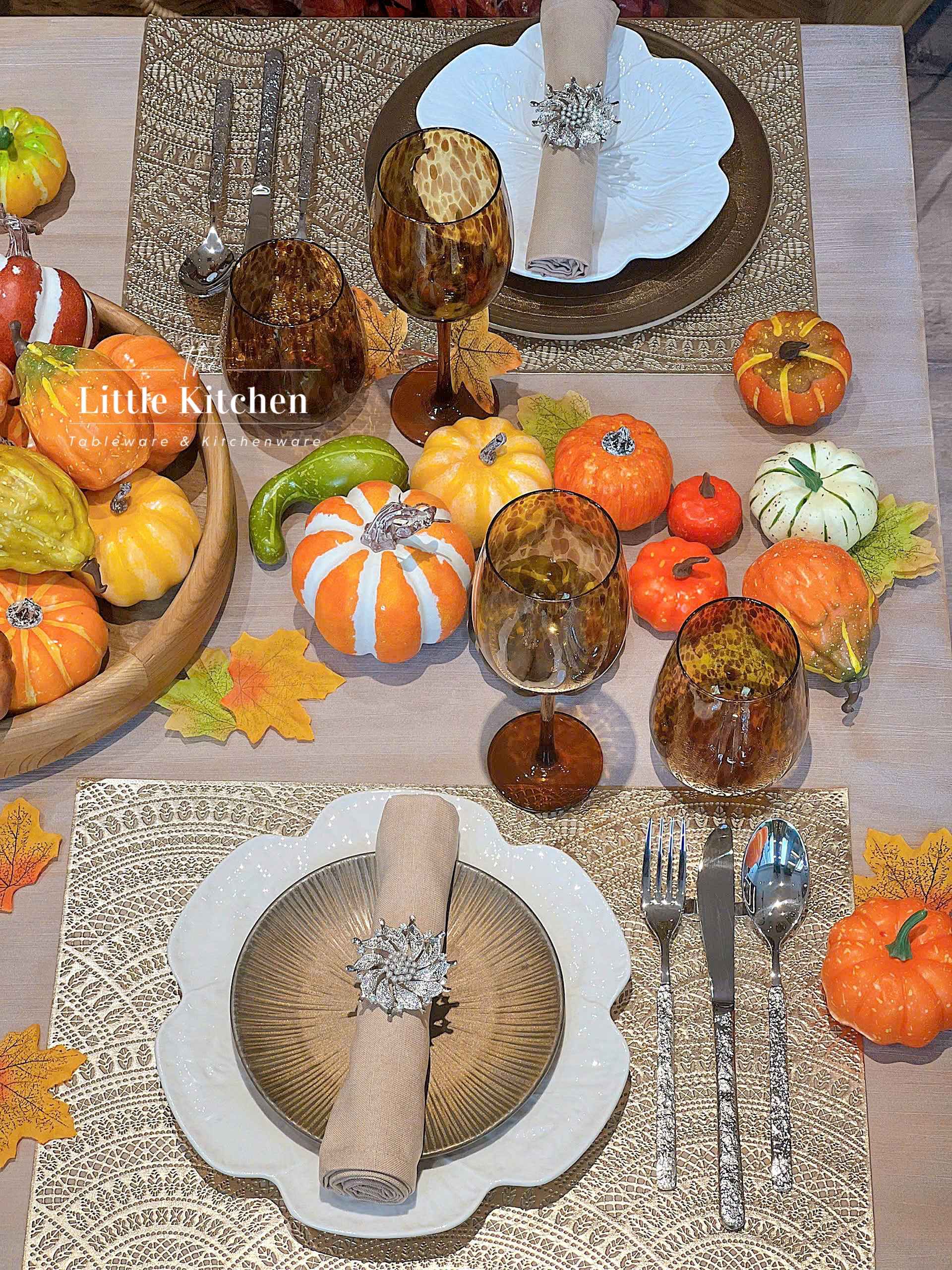 Set tiệc đĩa hoa và đĩa nâu đồng