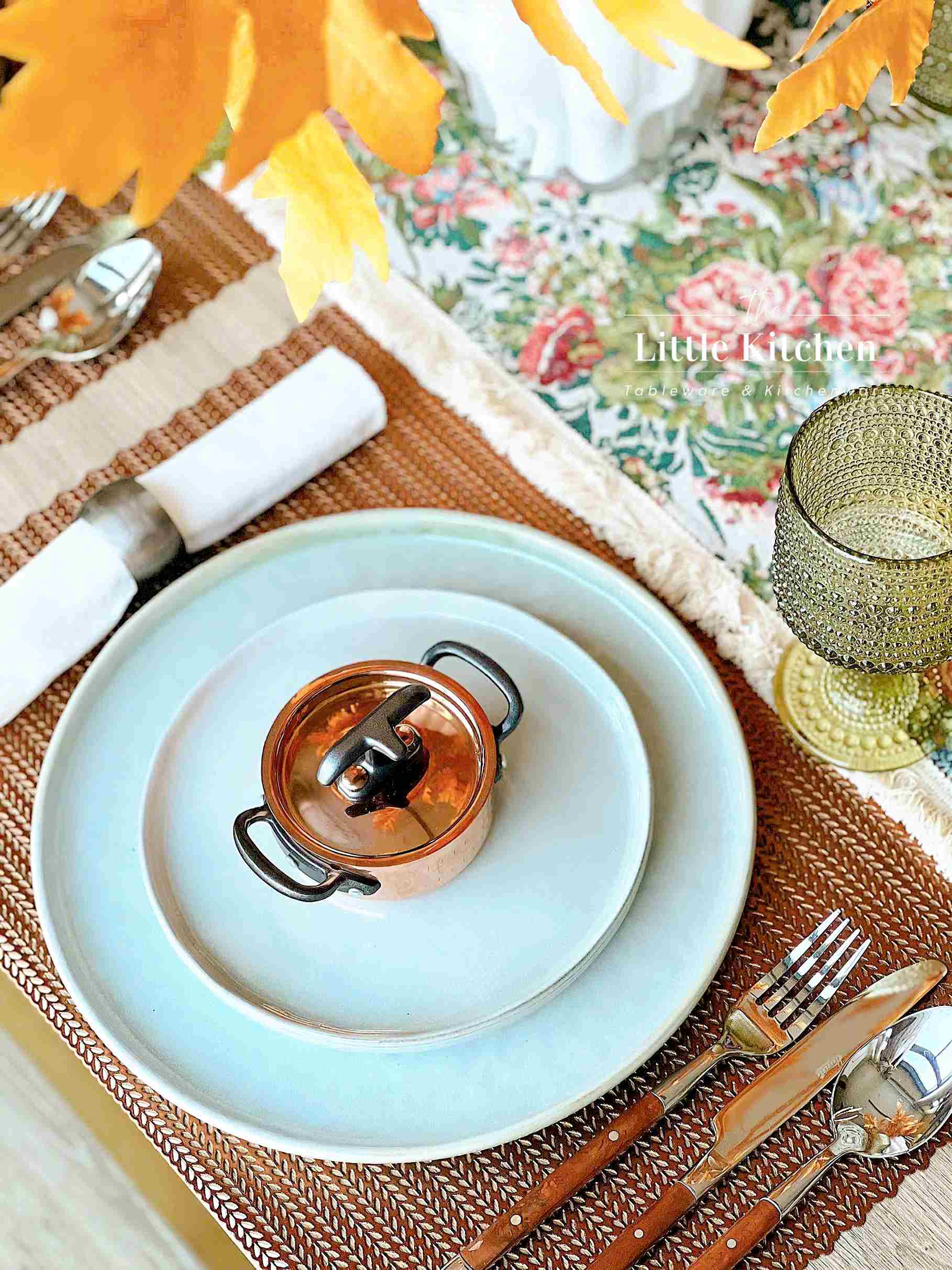 Set tiệc ghi nâu nồi đồng