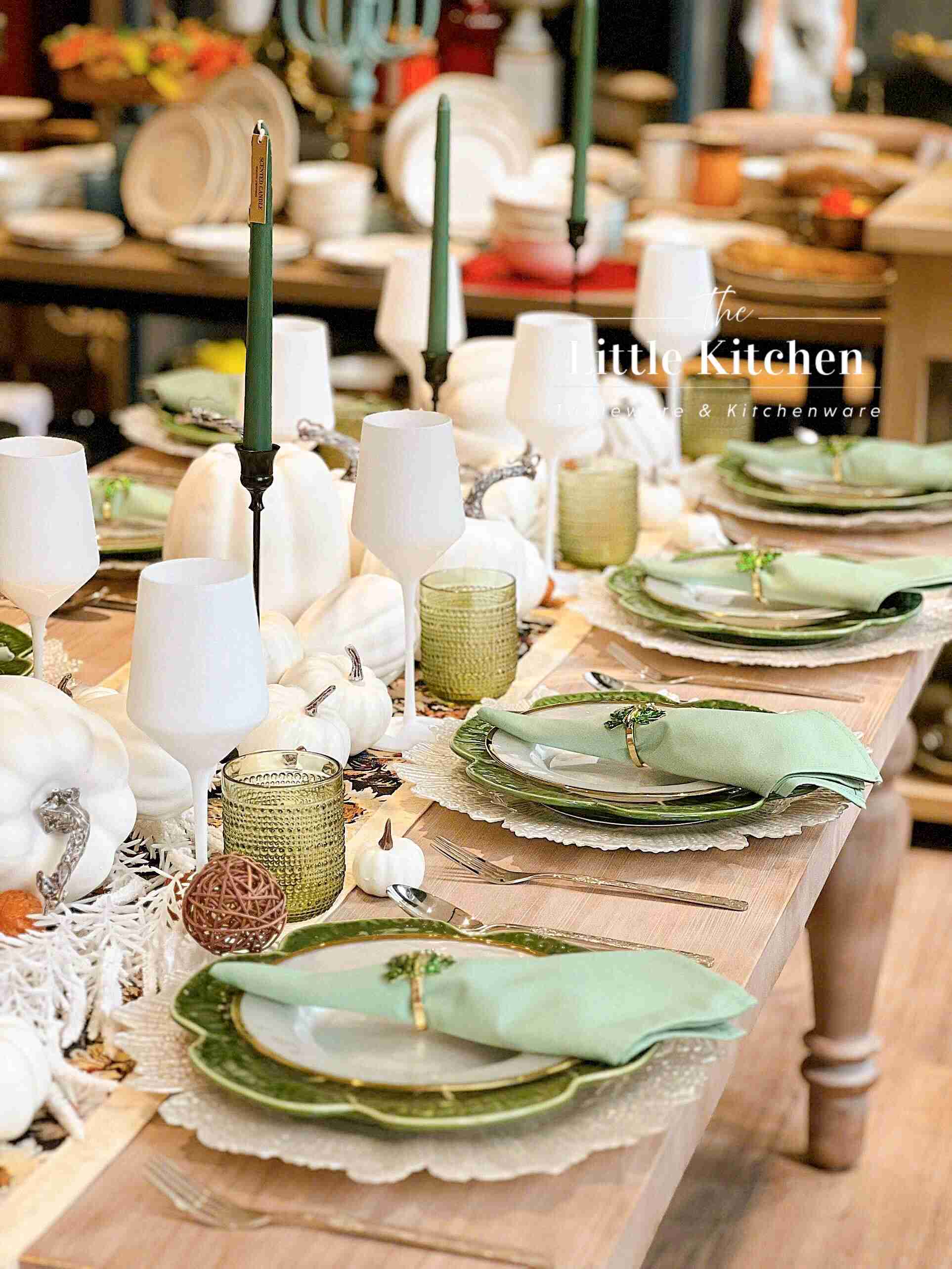 Set tiệc thanksgiving Xanh trắng pastel