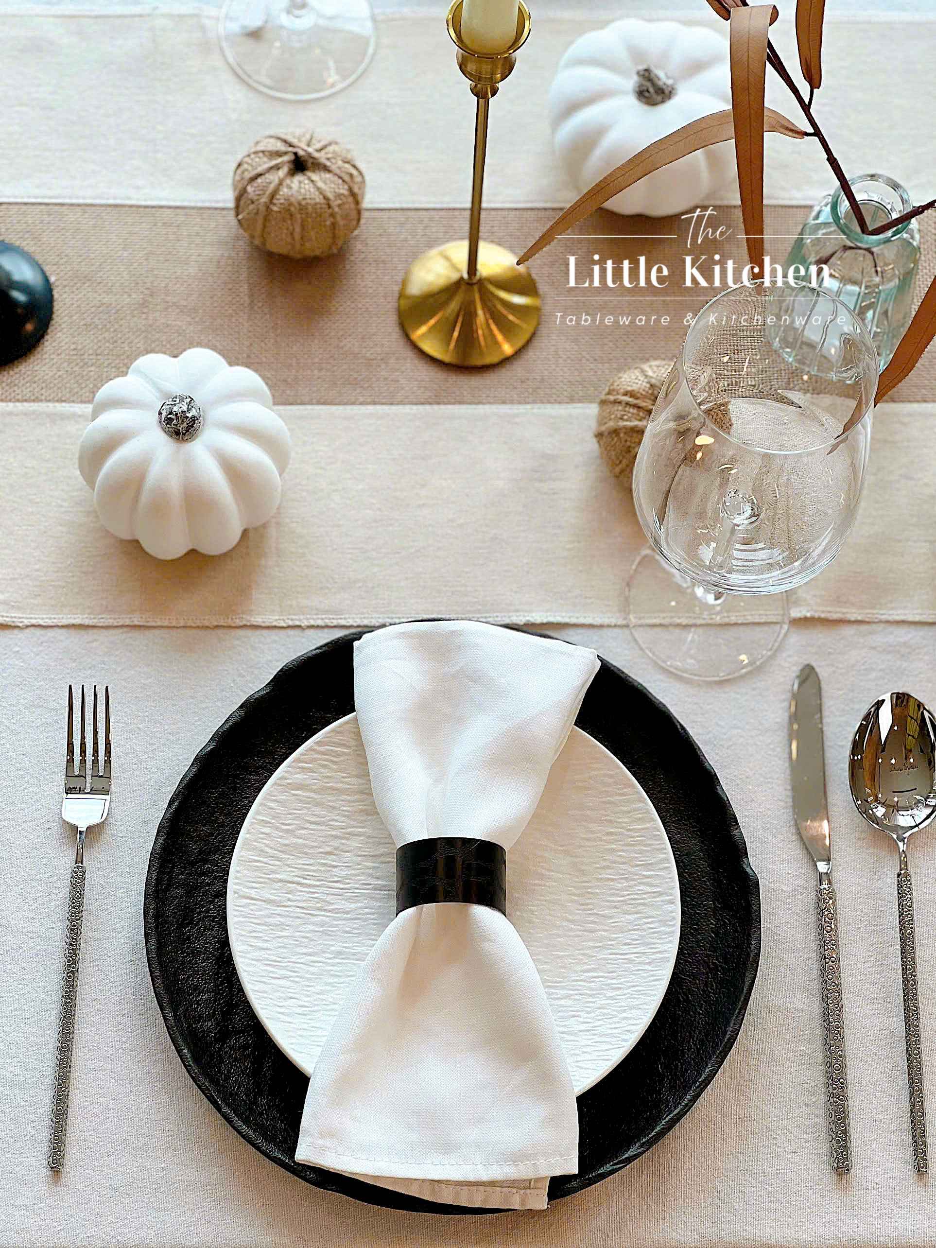 Set tiệc rustic đen trắng vải bố