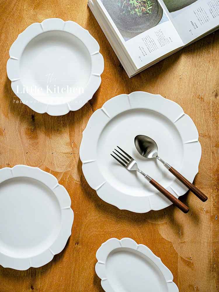 Bộ bát đĩa cao cấp phong cách Hàn Quốc màu trắng viền lượn