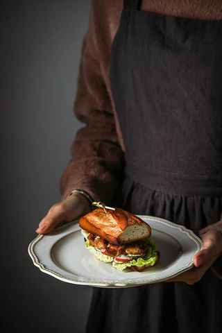 Bộ bát đĩa cao cấp phong cách vintage màu trắng hoa tiết gờ nổi