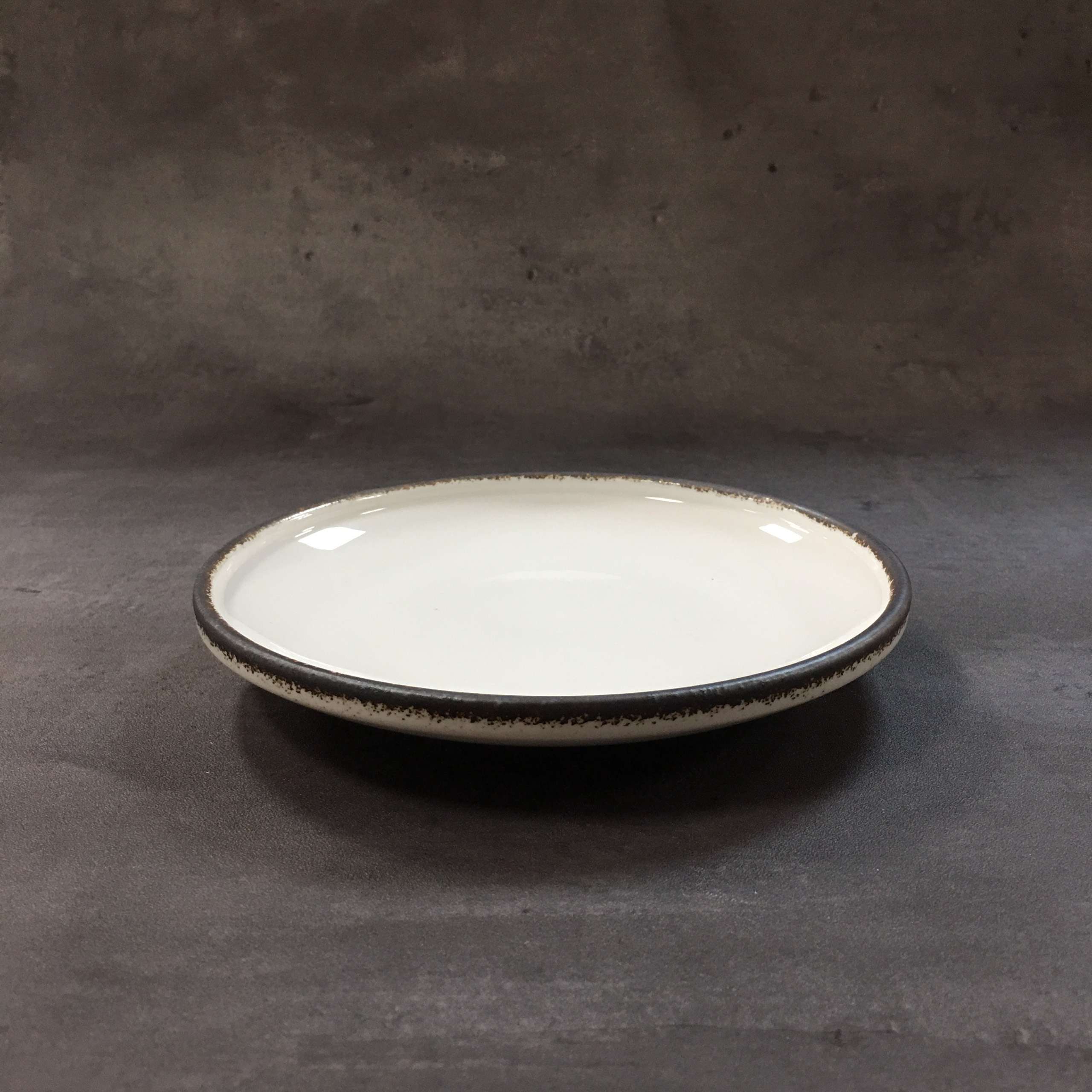 Bộ bát đĩa gia đình cao cấp màu trắng viền nâu men bóng