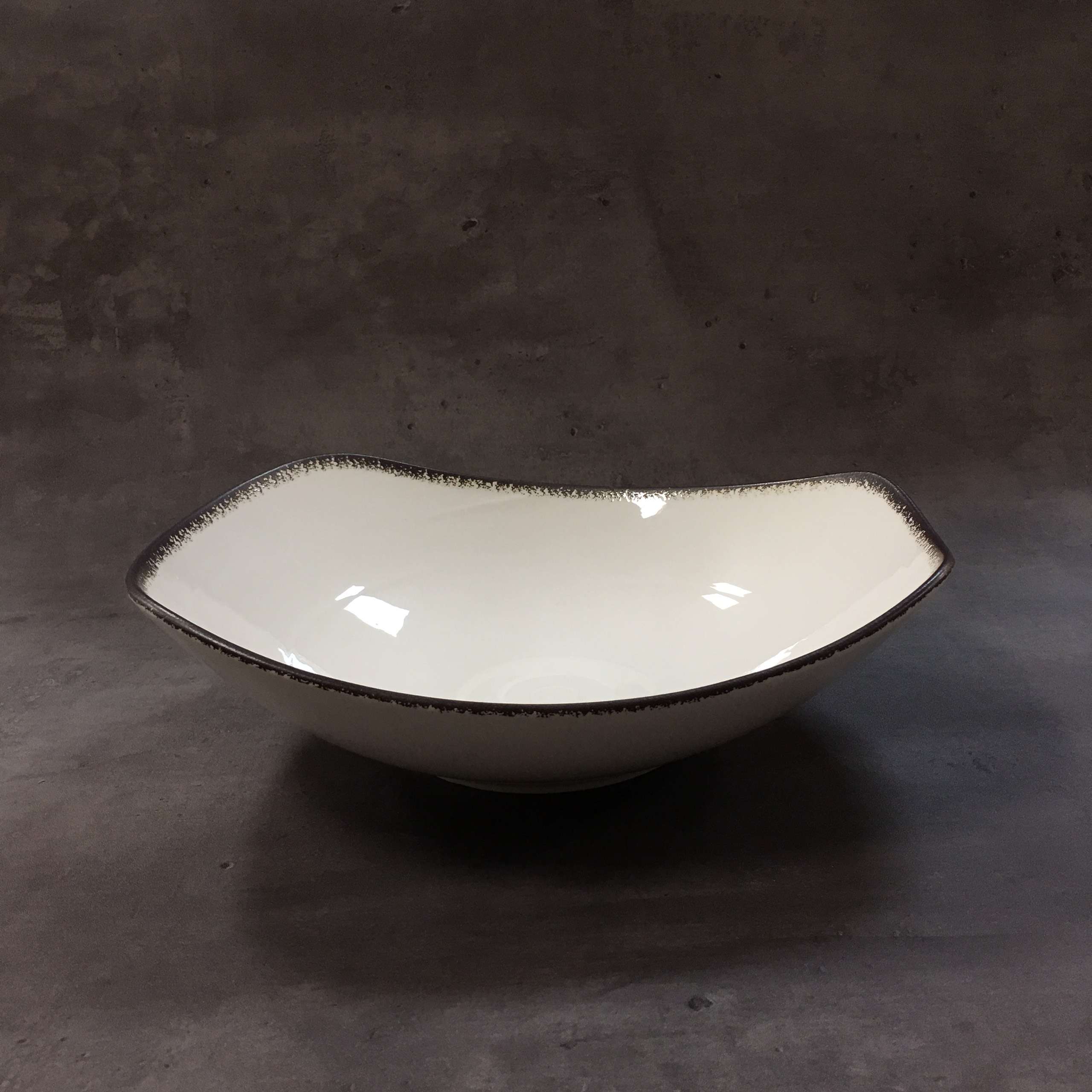 Bộ bát đĩa gia đình cao cấp màu trắng viền nâu men bóng