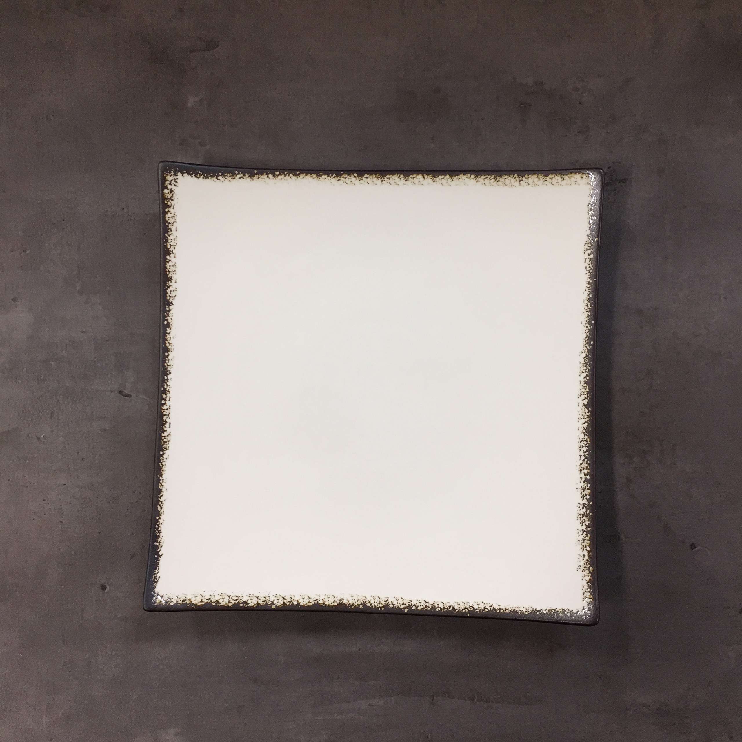 Bộ bát đĩa gia đình cao cấp màu trắng viền nâu men bóng