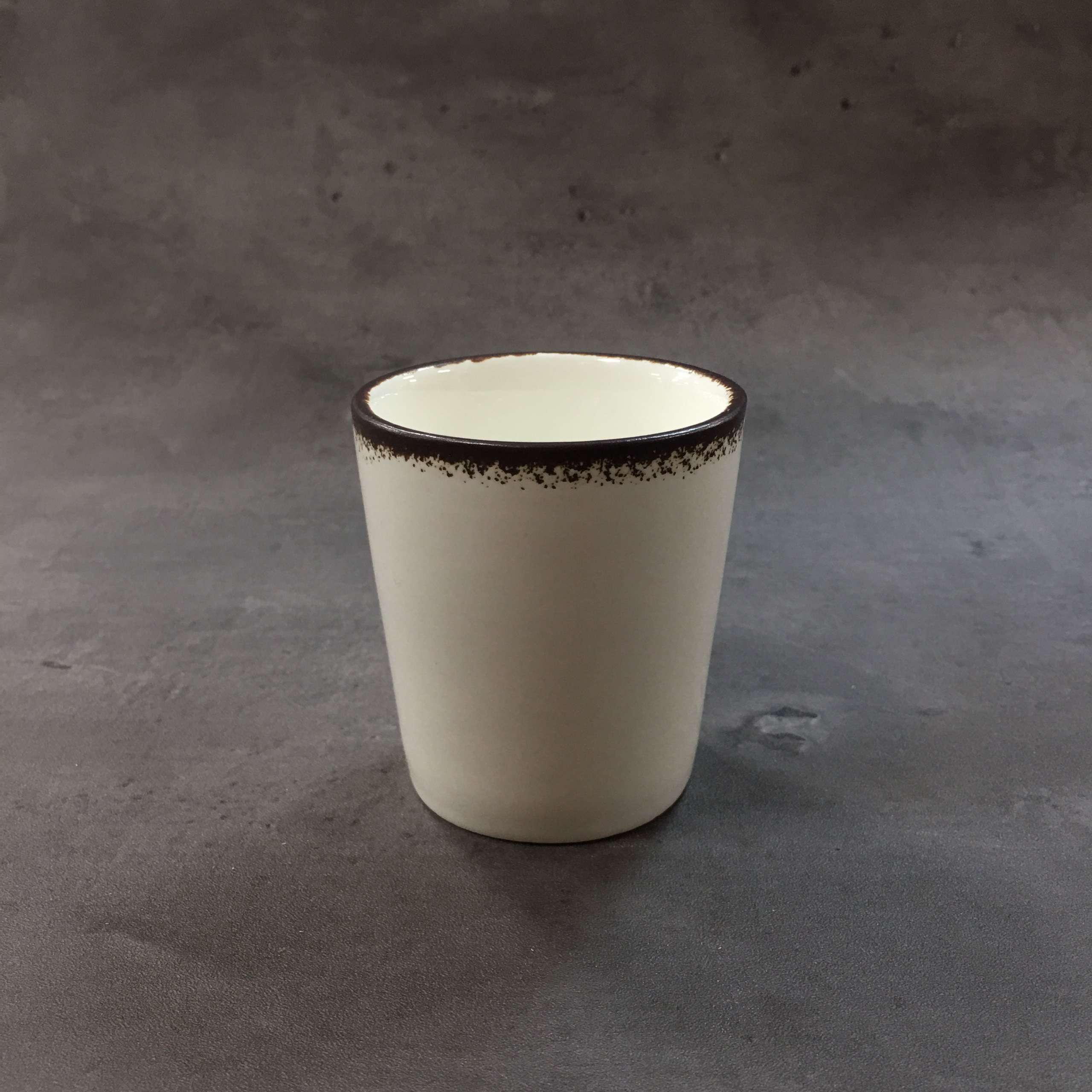 Bộ bát đĩa gia đình cao cấp màu trắng viền nâu men bóng