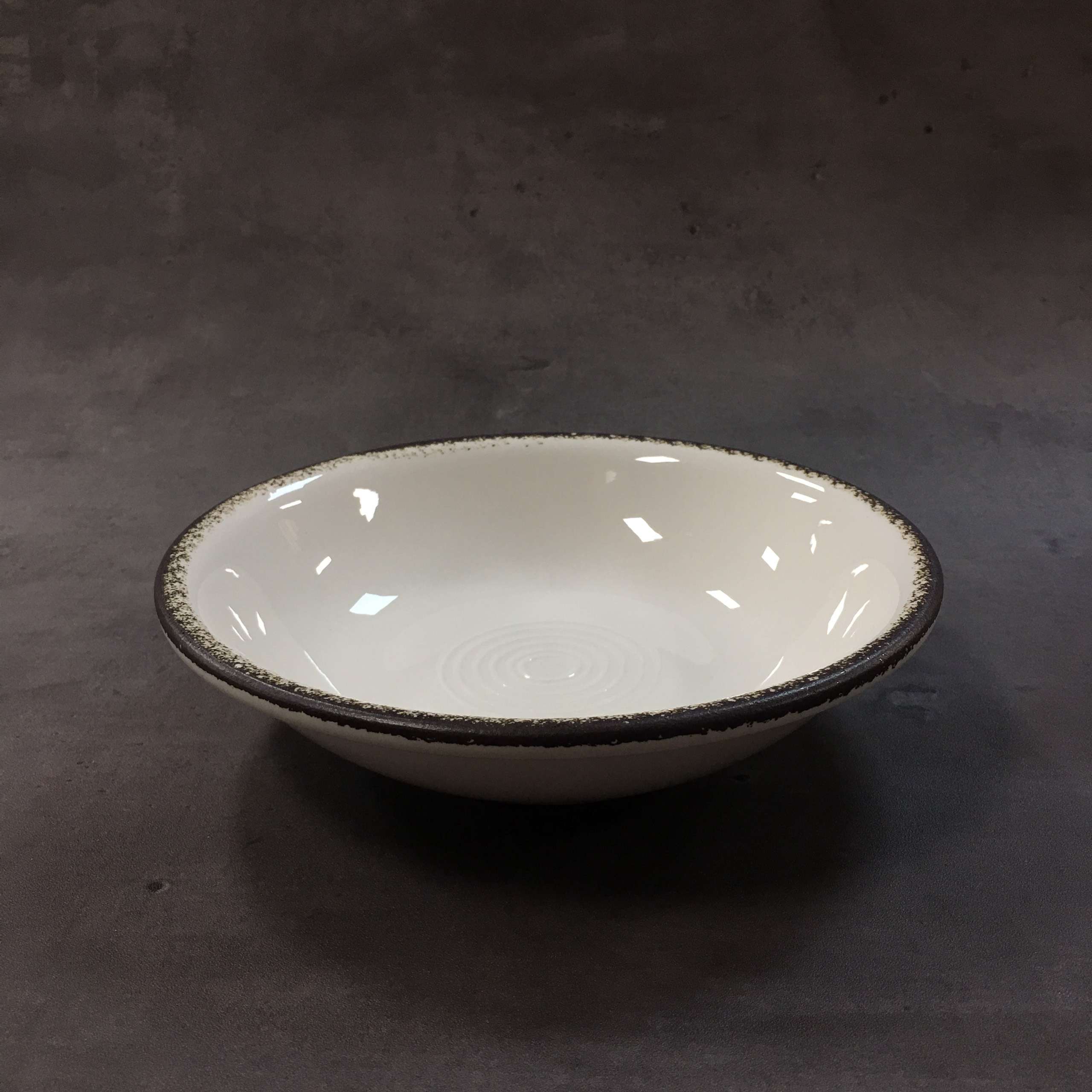 Bộ bát đĩa gia đình cao cấp màu trắng viền nâu men bóng