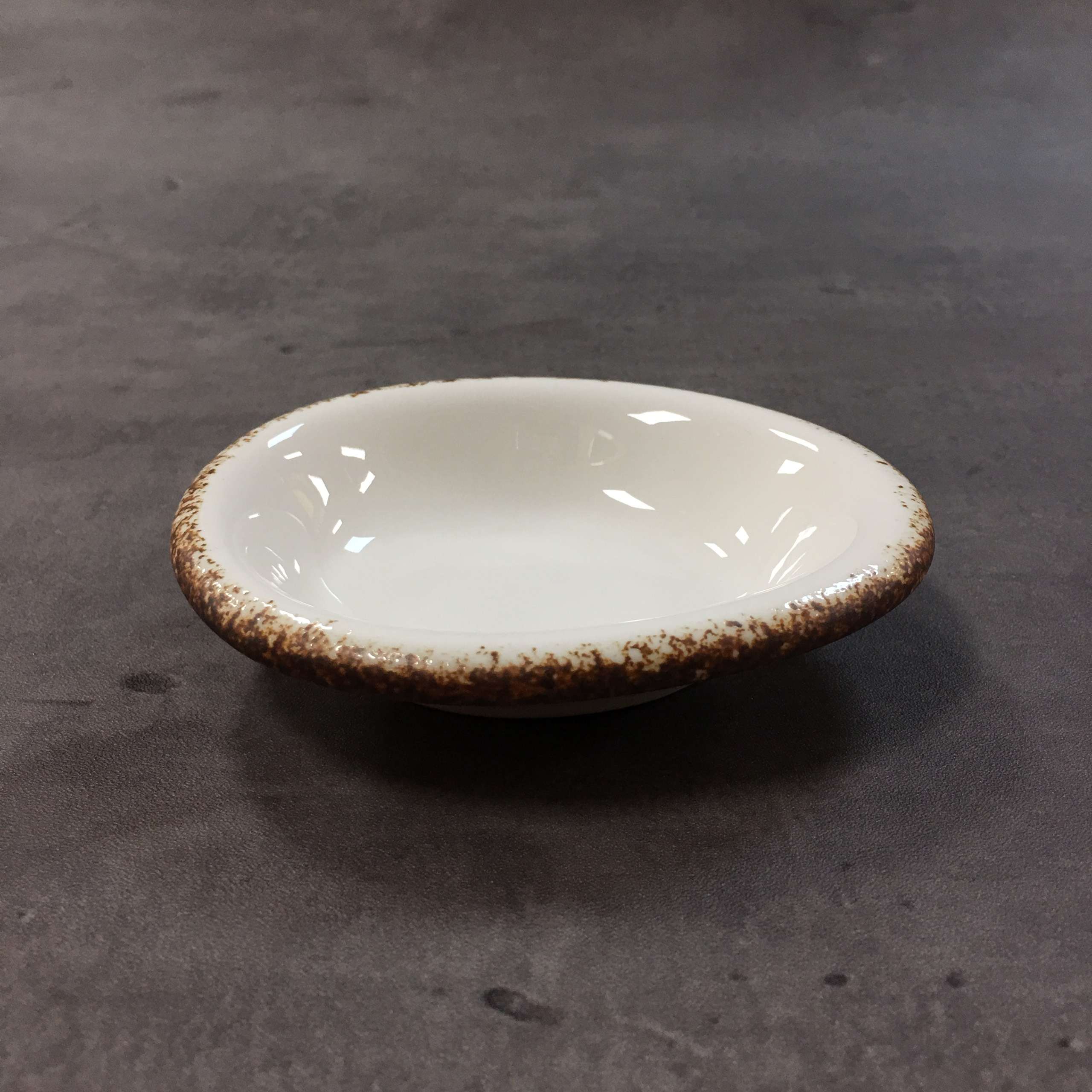 Bộ bát đĩa gia đình cao cấp màu trắng viền nâu men bóng