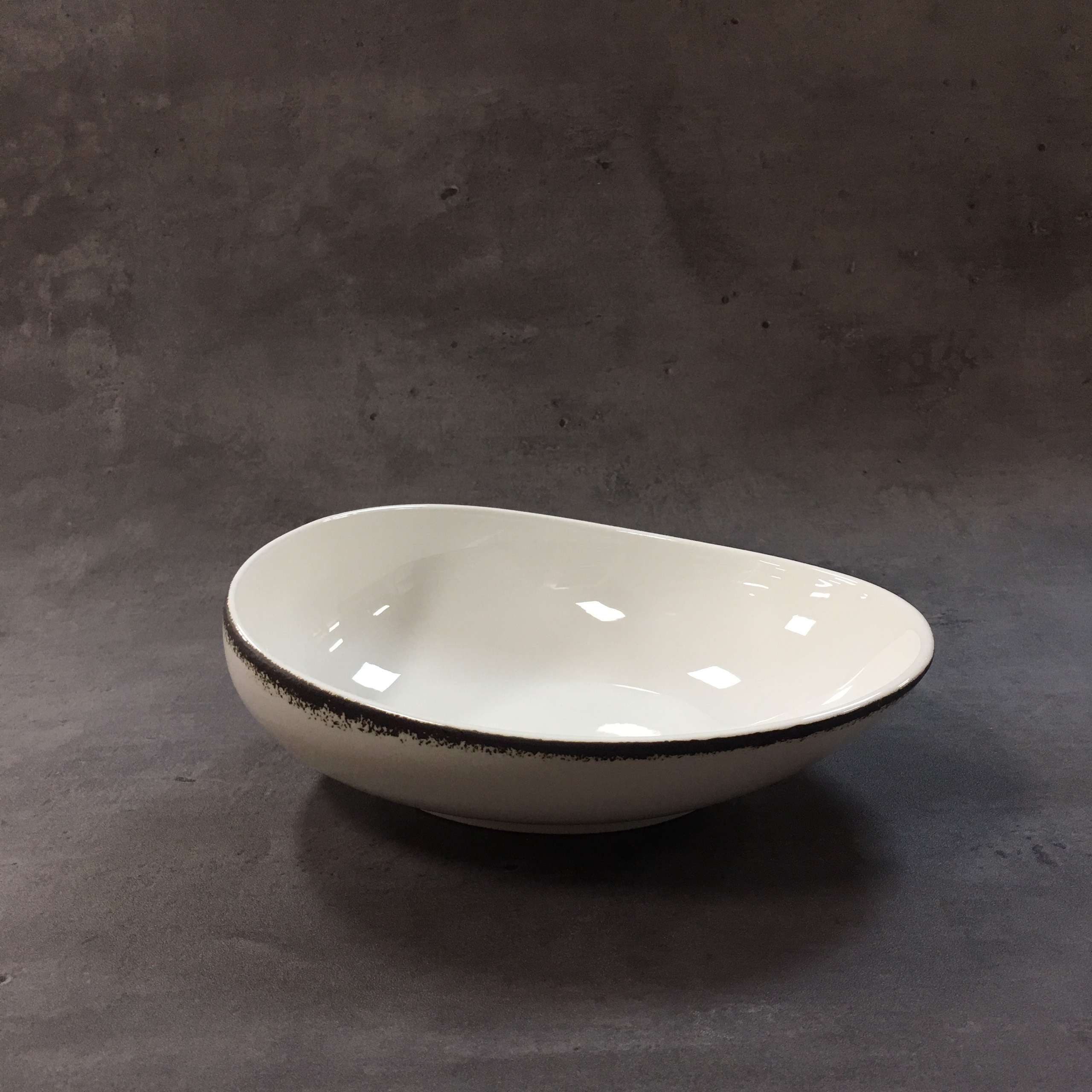 Bộ bát đĩa gia đình cao cấp màu trắng viền nâu men bóng