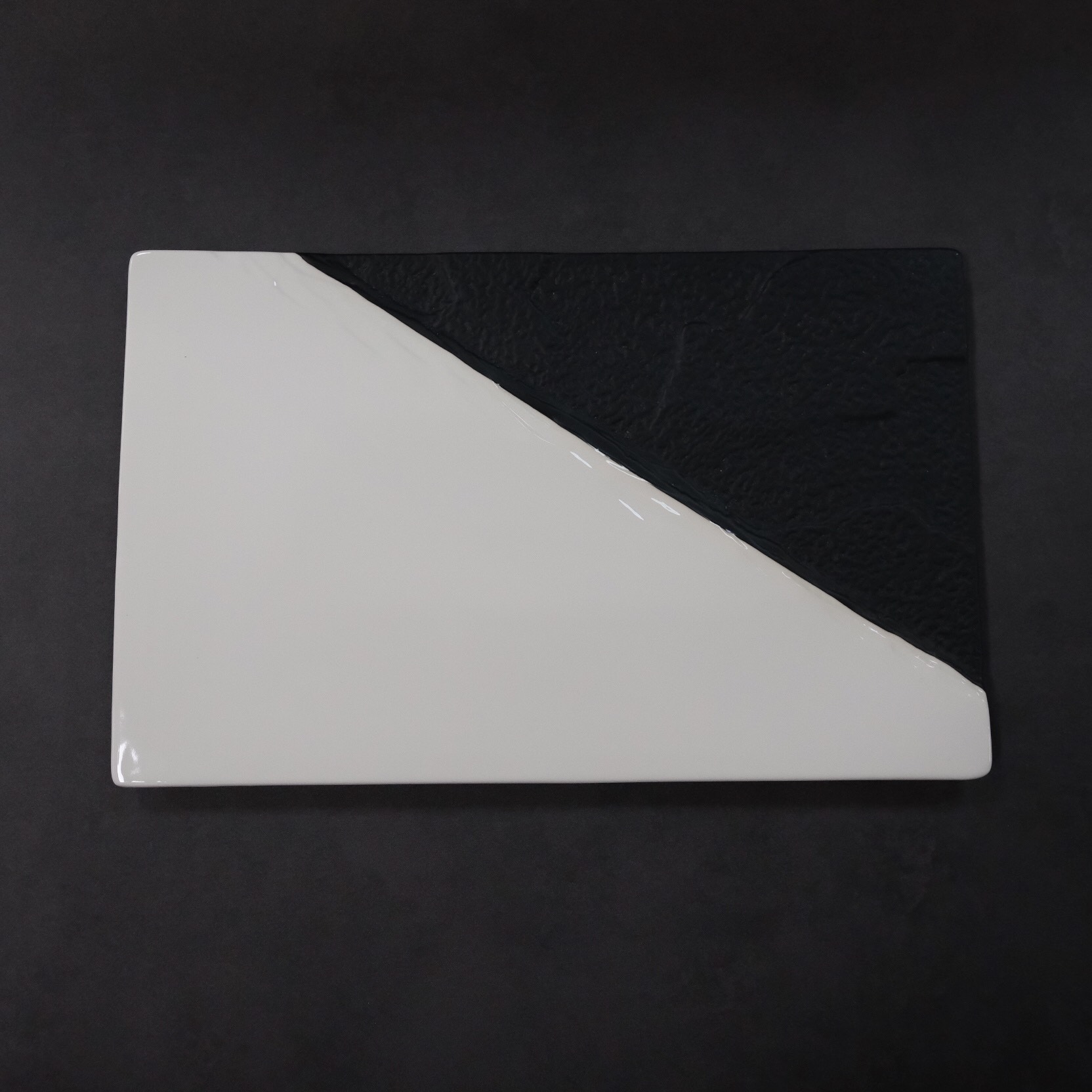 Bộ đĩa nhà hàng cao cấp màu đen viền trắng