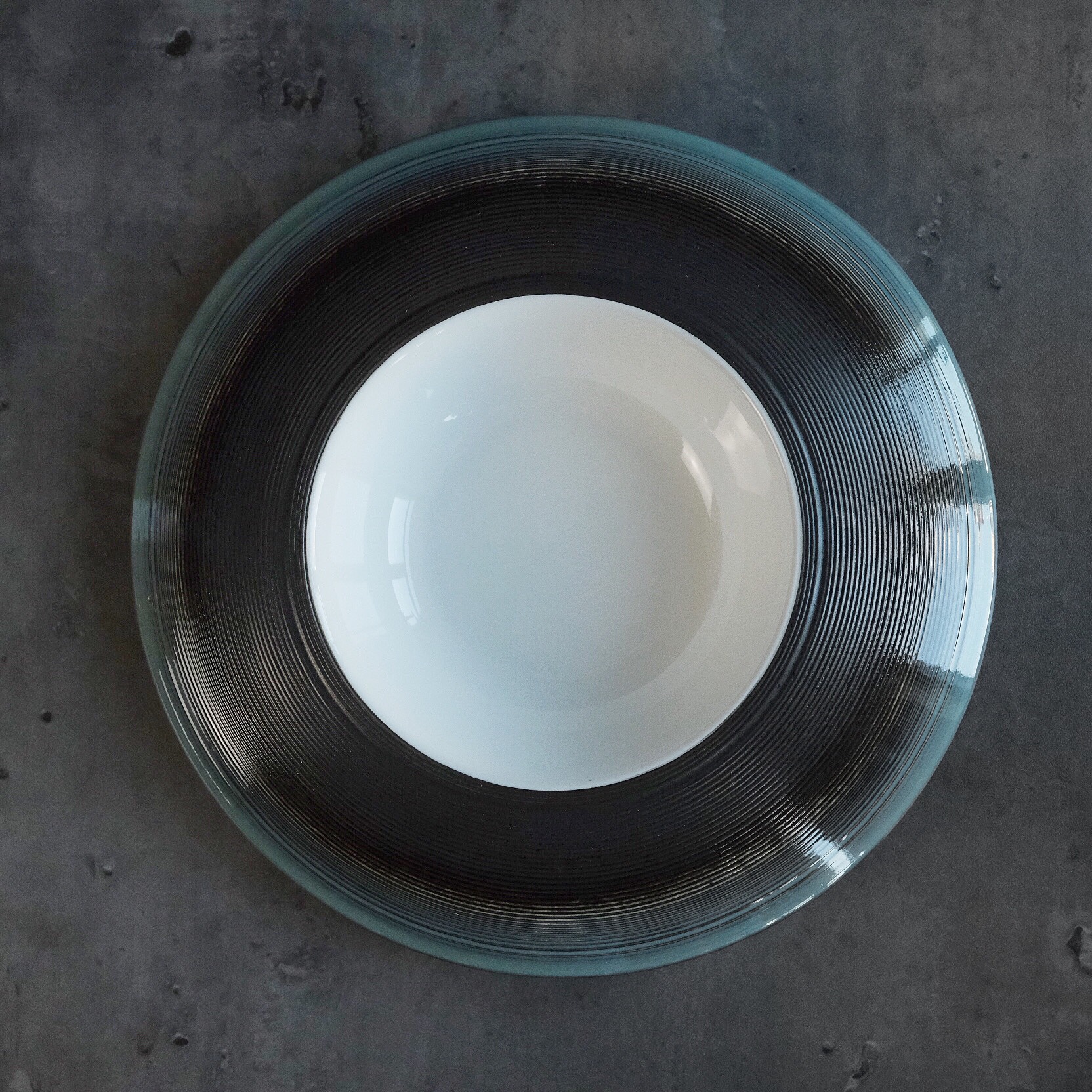 Bộ đĩa nhà hàng cao cấp màu trắng họa tiết viền gân xanh