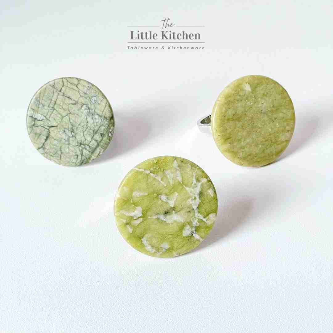 Set tiệc hồng rêu đá phong cách Á