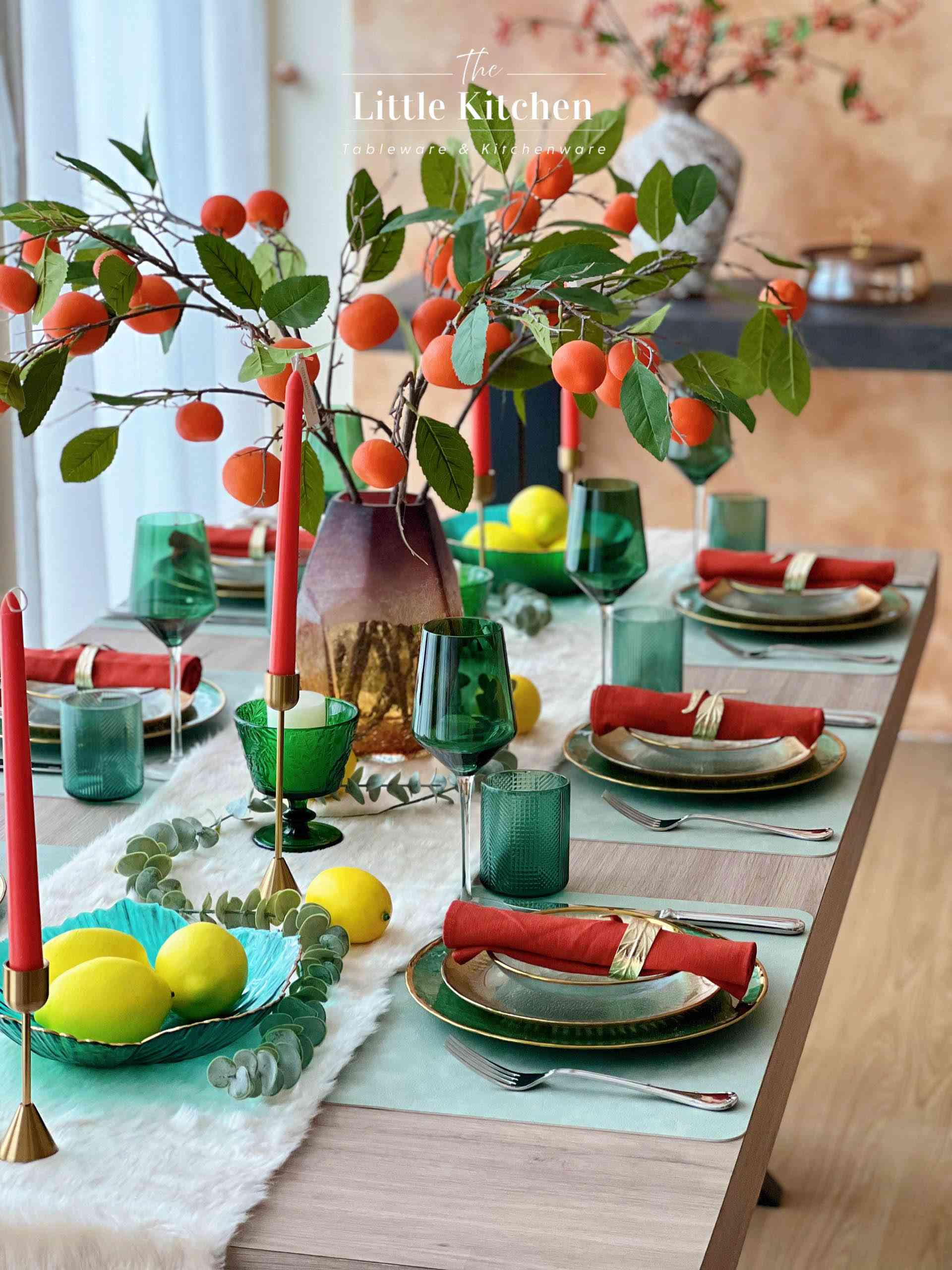 Set tiệc xanh vàng luxury