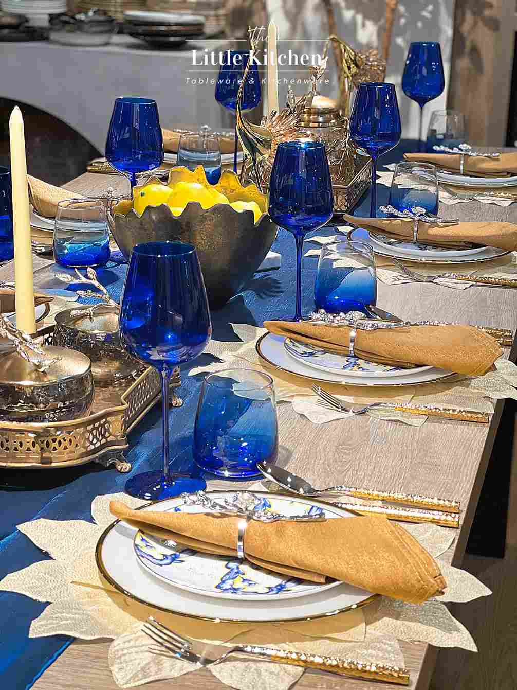 Set tiệc xanh vàng luxury