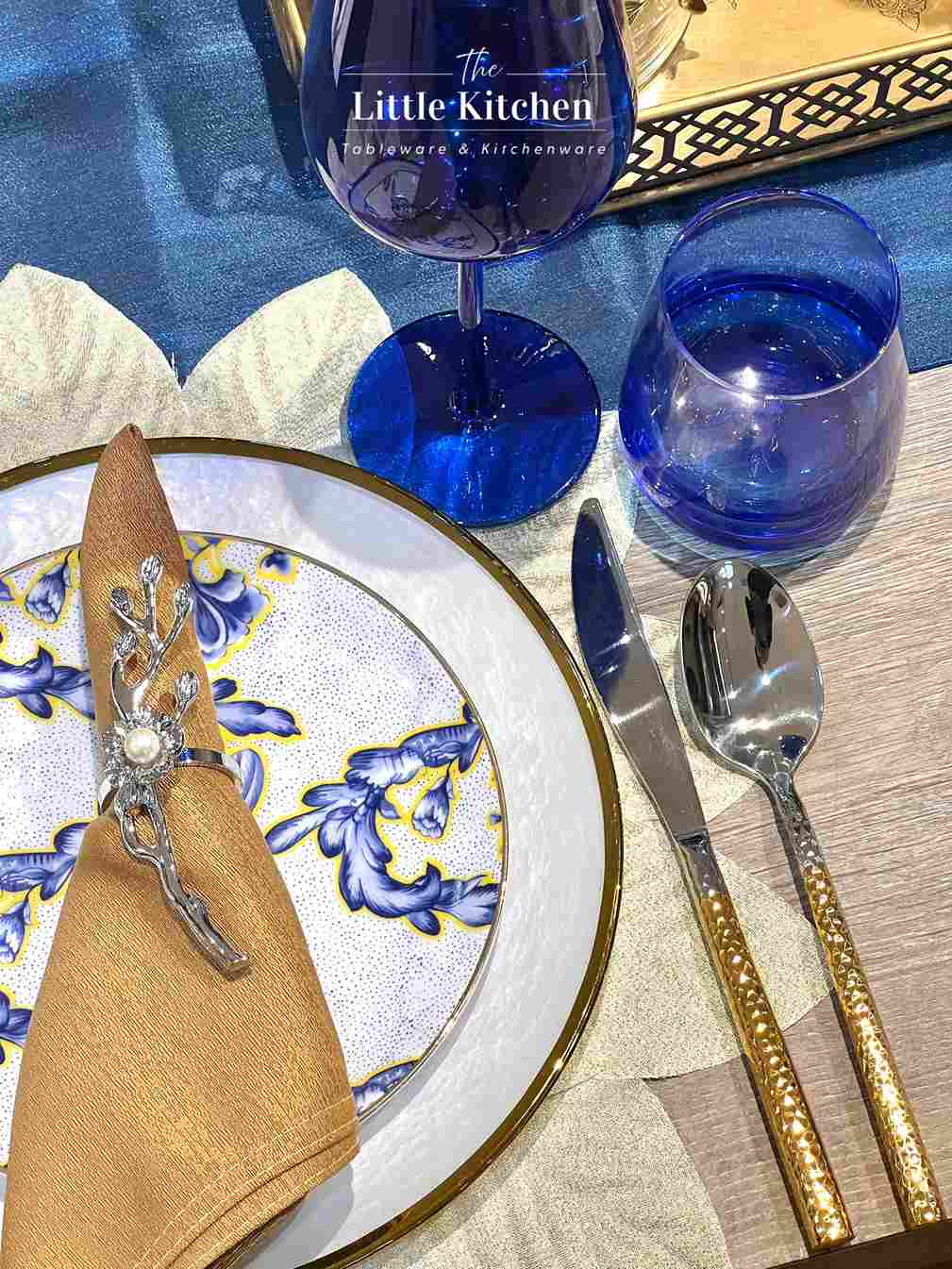 Set tiệc xanh vàng luxury