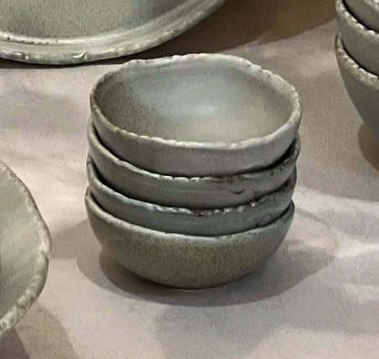 Bộ bát đĩa cao cấp màu ghi họa tiết răng cưa