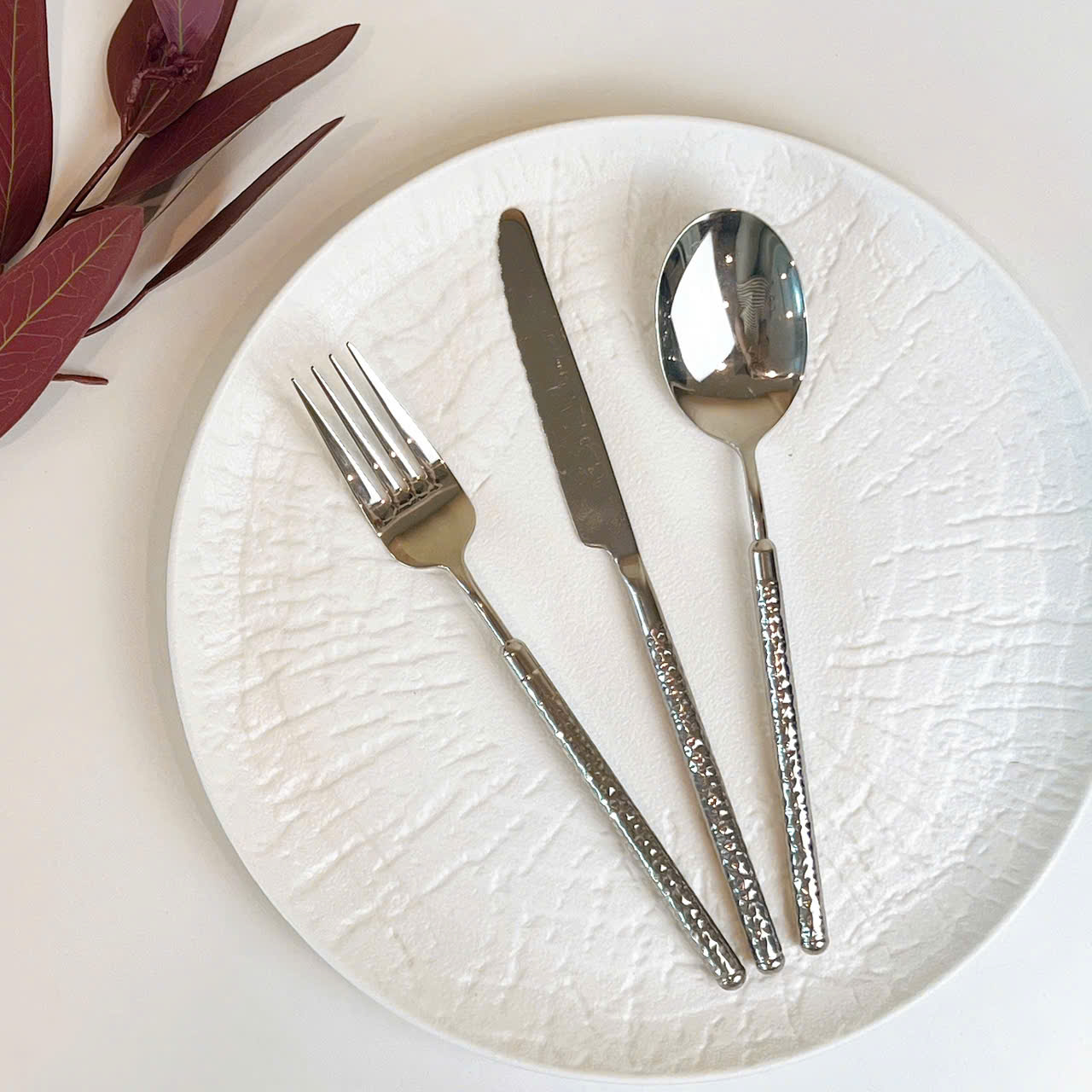 Set tiệc valentine đỏ trắng