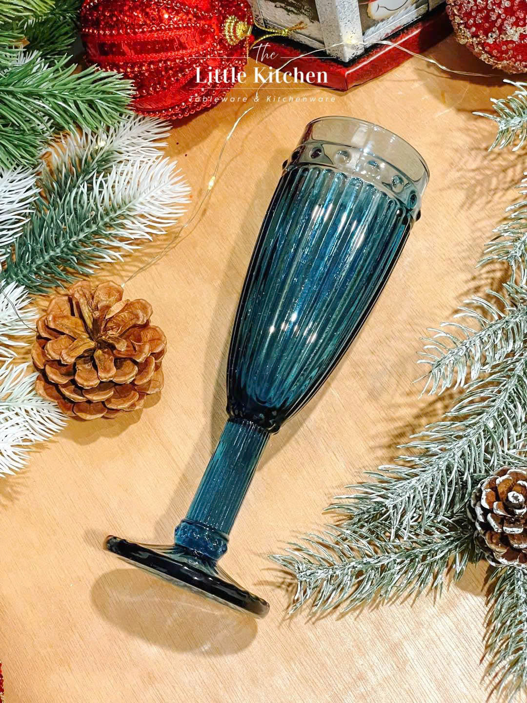 Set tiệc vintage hoa xanh