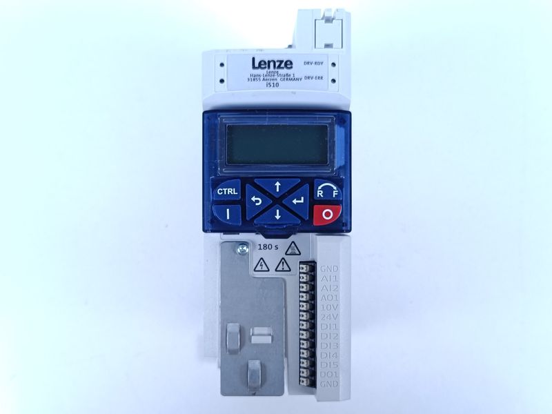 lenze-bien-tan-i510-ip20-duoc-kiem-tra-zustand-hang-dau