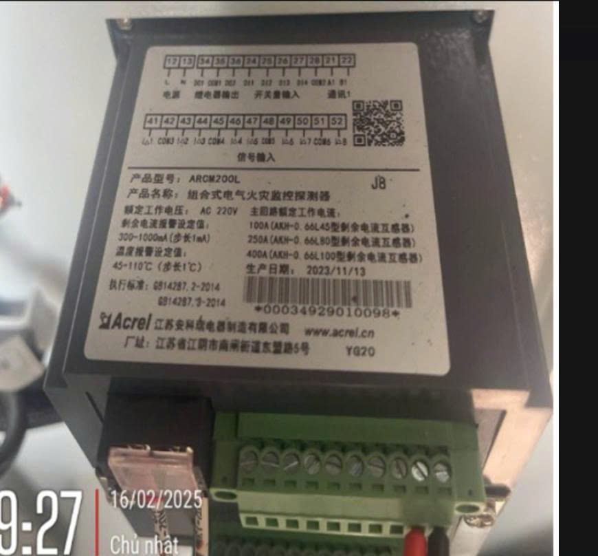 dong-ho-hien-thi-dong-ro-arcm200l