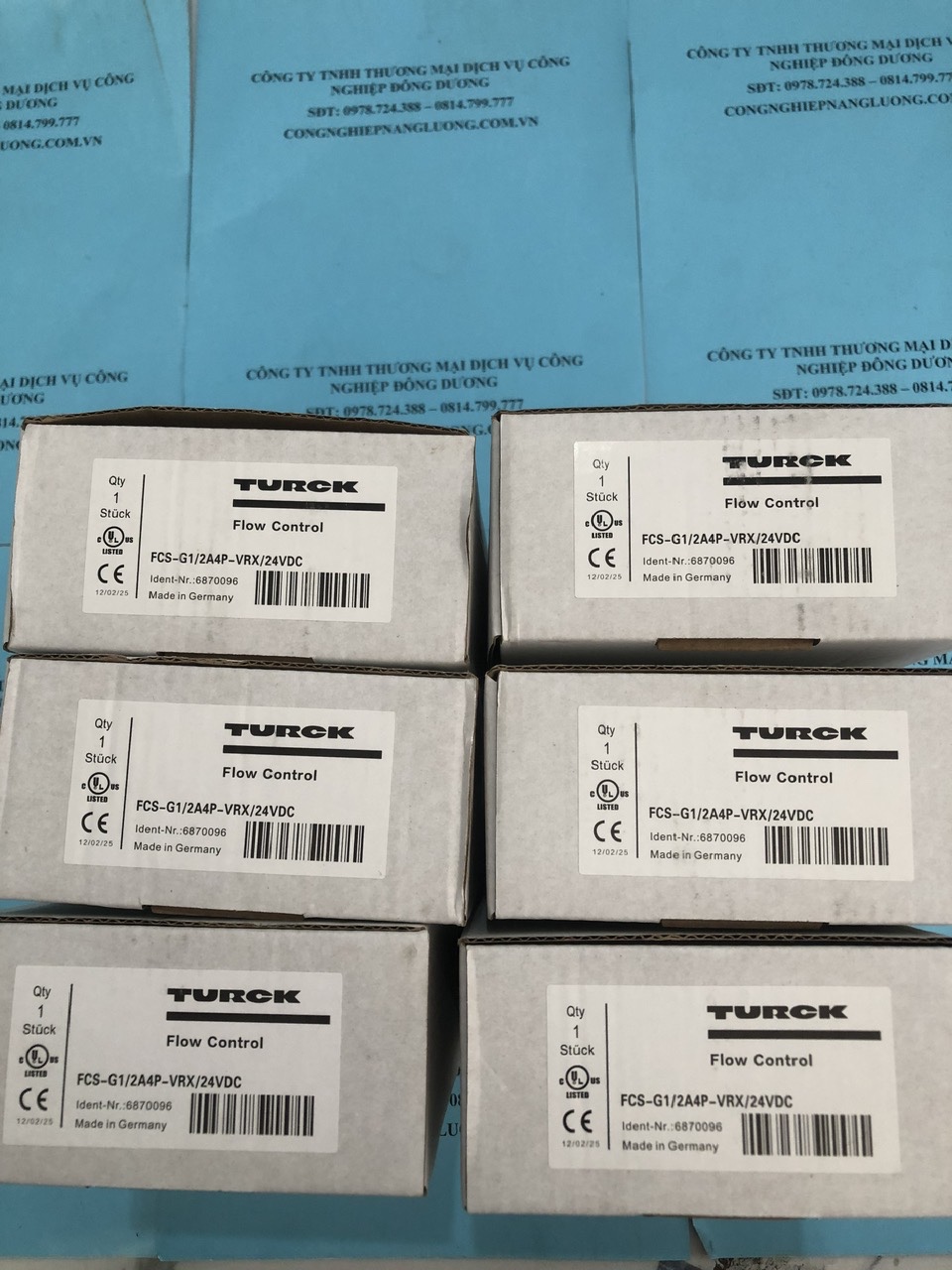 cam-bien-luu-luong-turck-fcs-g1-2a4p-vrx-24vdc