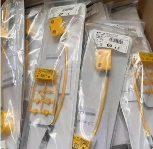 cong-tac-tu-pilz-502220-va-502221-522120-522121-va-512120