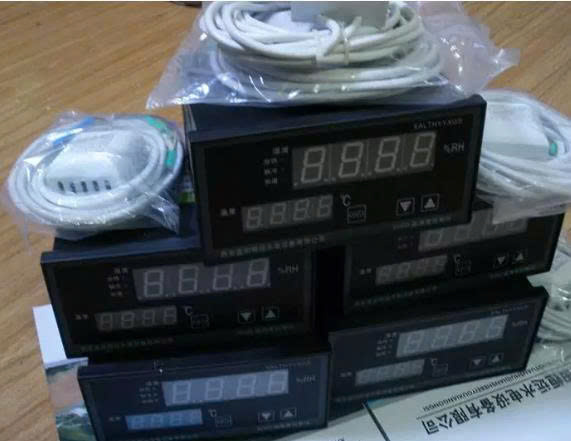 ten-san-pham-may-do-nhiet-do-an-huy-chunhui-twj-112-twj-112fkb-twj-112e-twj-112e