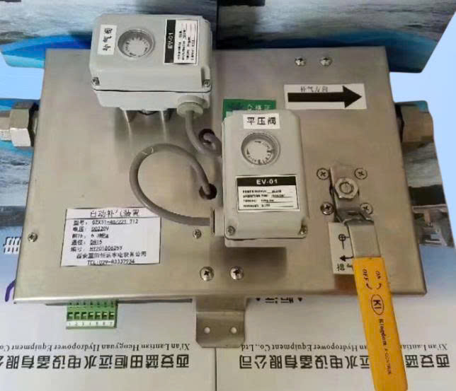 bo-phan-dieu-khien-nha-may-dien-qzx31-thiet-bi-bo-sung-khi-tu-dong-cho-be-chua-d