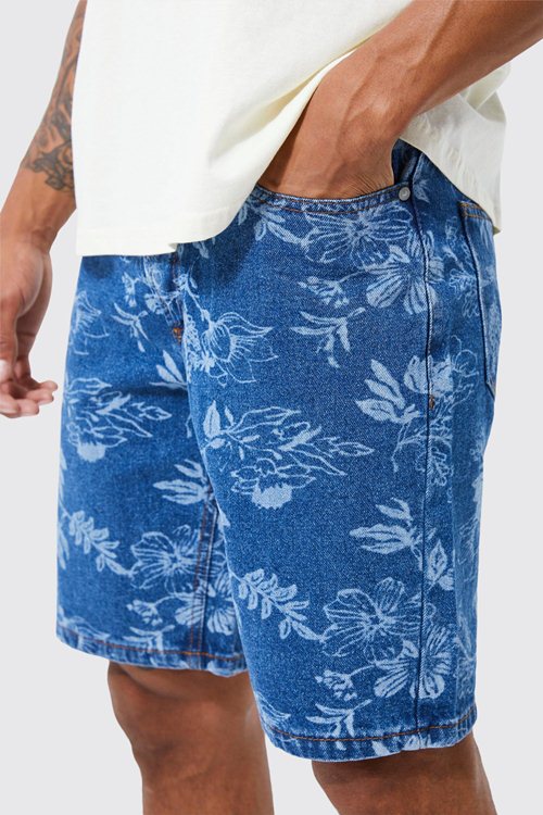 máy khắc laser trên quần short jean