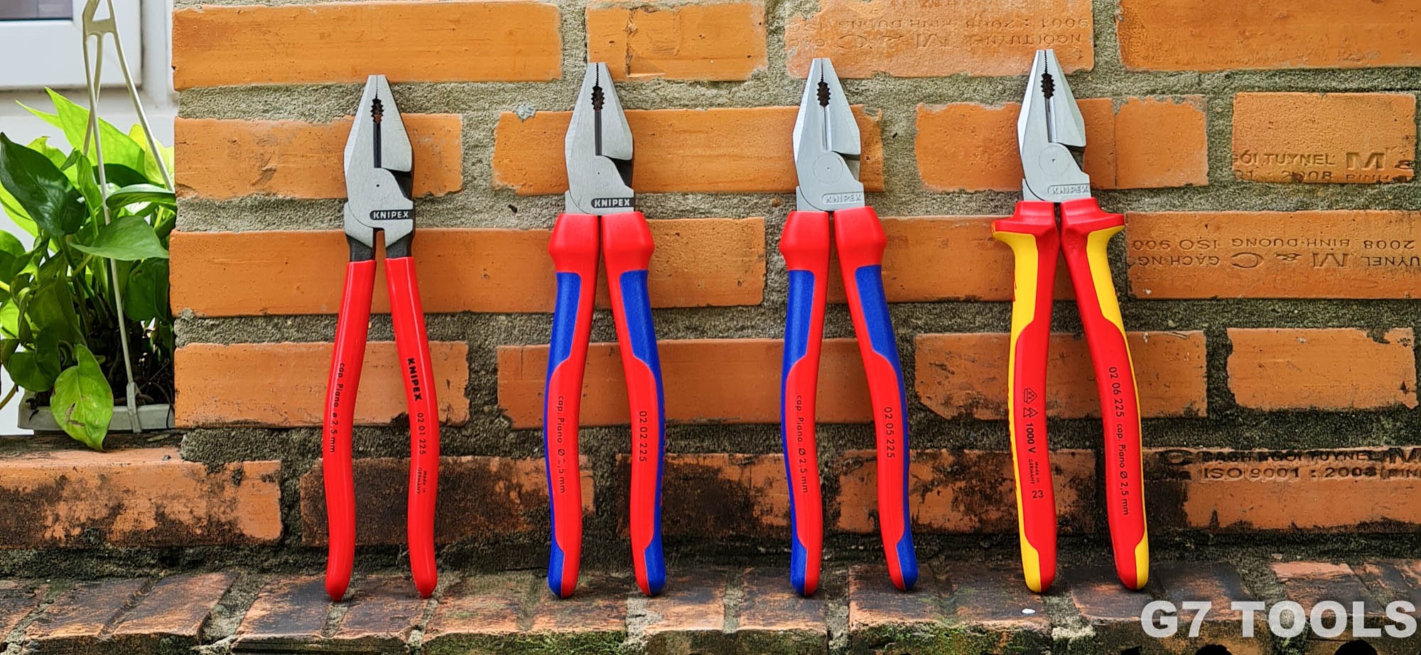 Kìm Đa Năng Knipex 02 05 225 Lưỡi Cắt 63 HRC Dài 225mm, Tay êm, Mạ chrome