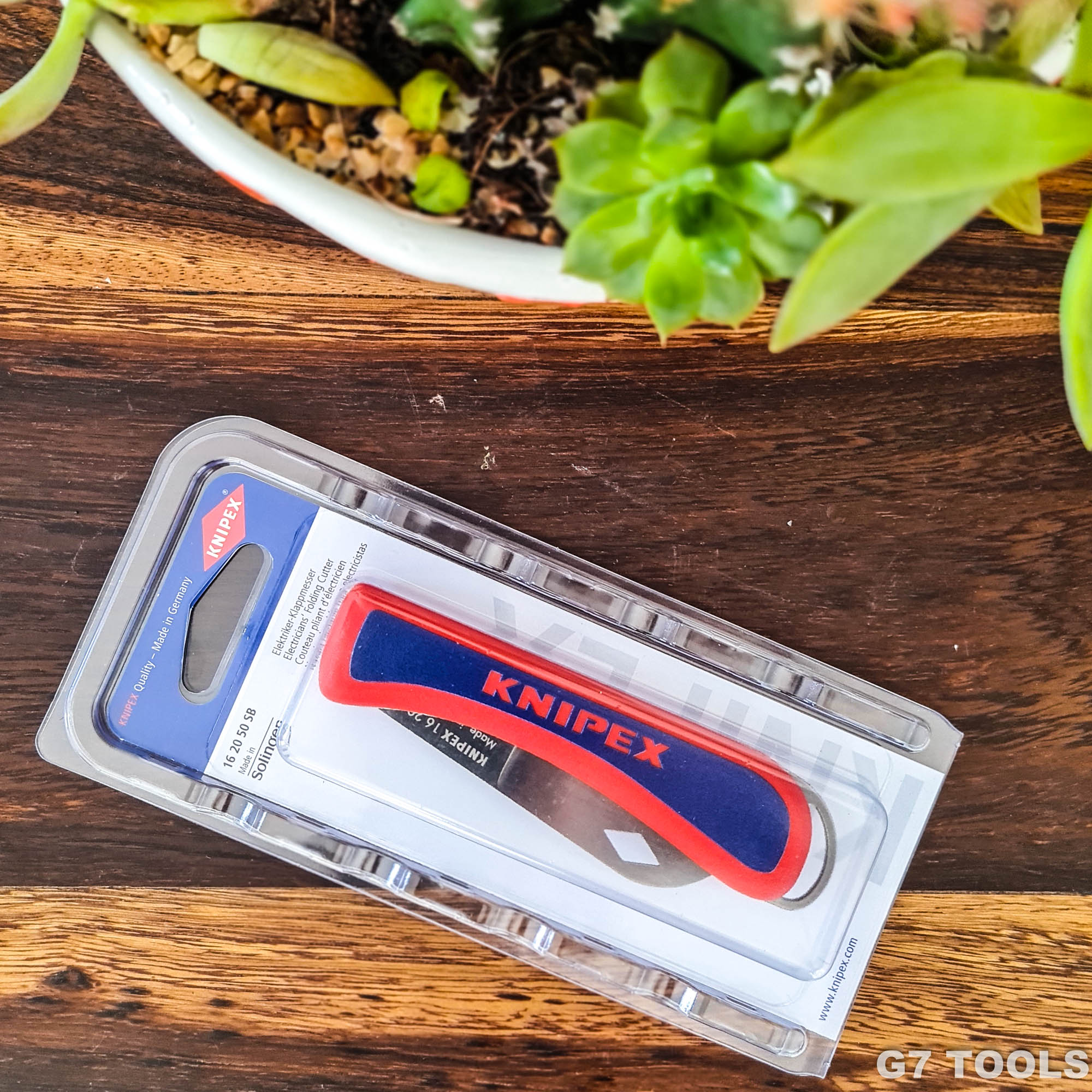 Dao Gấp Thợ Điện Knipex 16 20 50 SB Lưỡi Bằng Thép Không Gỉ