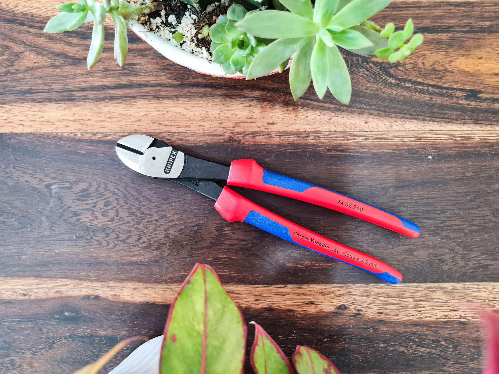 Kìm Cắt Thân Chéo Knipex 74 02 250 Dài 250mm Cắt Thép Lò Xo Ø 3.0 mm