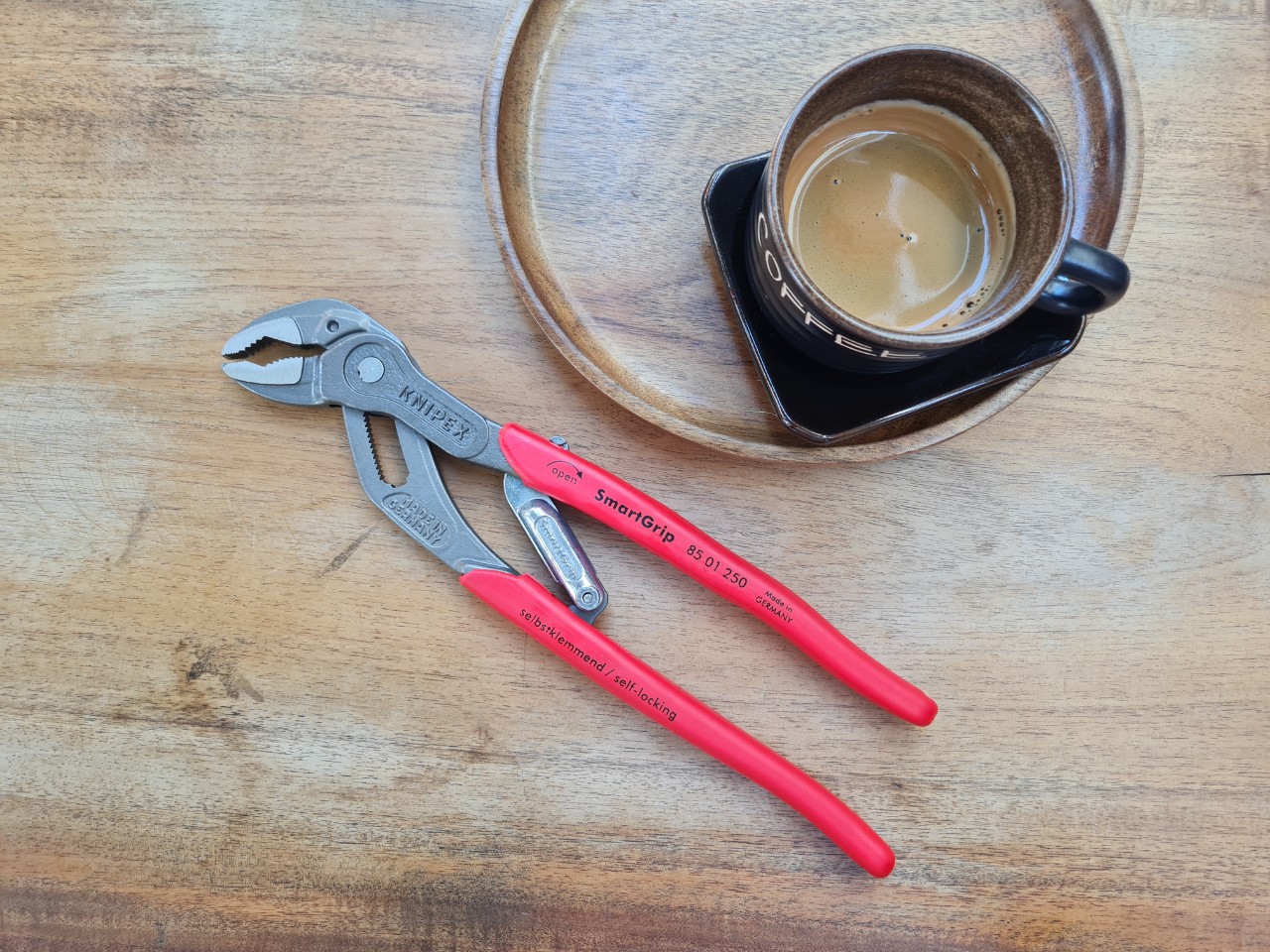 Kìm Nước Knipex SmartGrip 85 01 250 Ngàm Mở Tự Động