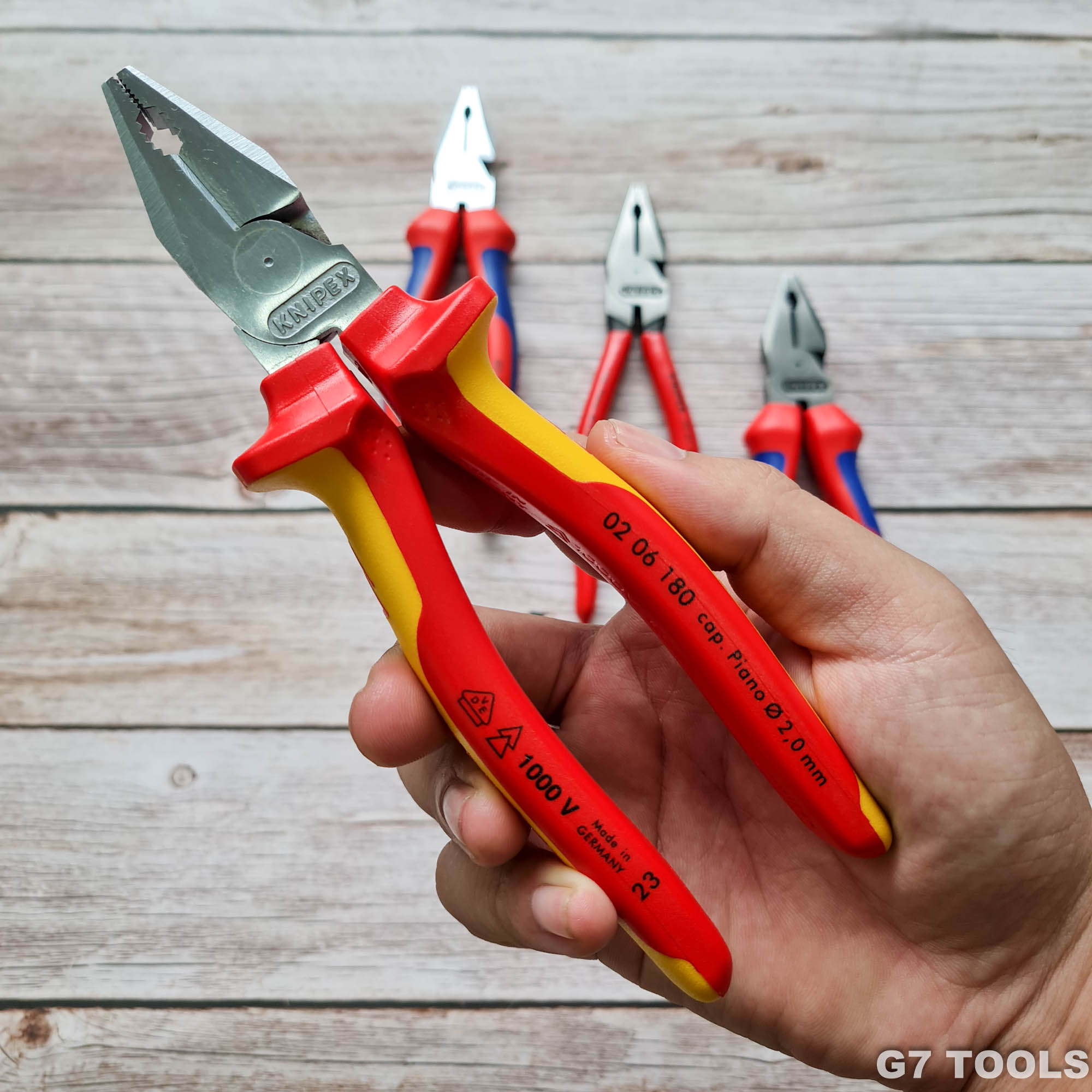 Kìm Đa Năng Knipex 02 06 180 Lưỡi Cắt 63 HRC Dài 180mm, Cách điện 1000 Volt