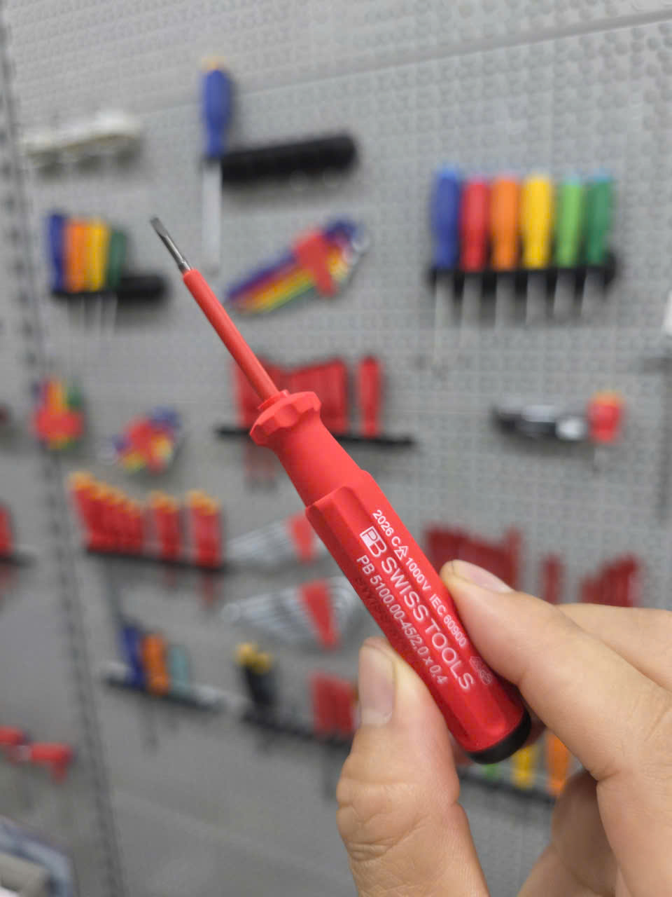 Tua Vít Cách Điện 1000Volt PB Swiss Tools 5100.00 Mũi 2.0mm