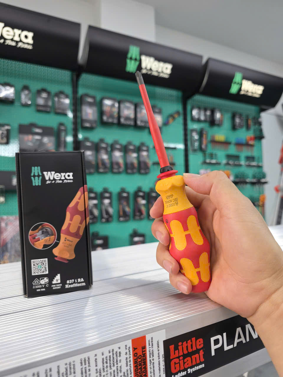 Wera Tay Vặn Đảo Chiều Ratchet 837 i RA Kraftform VDE 05057490001