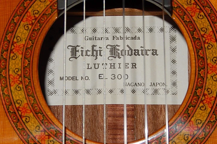 Kodaira Gakki – Câu chuyện đàn guitar Nhật Bản Eichi Kodaira