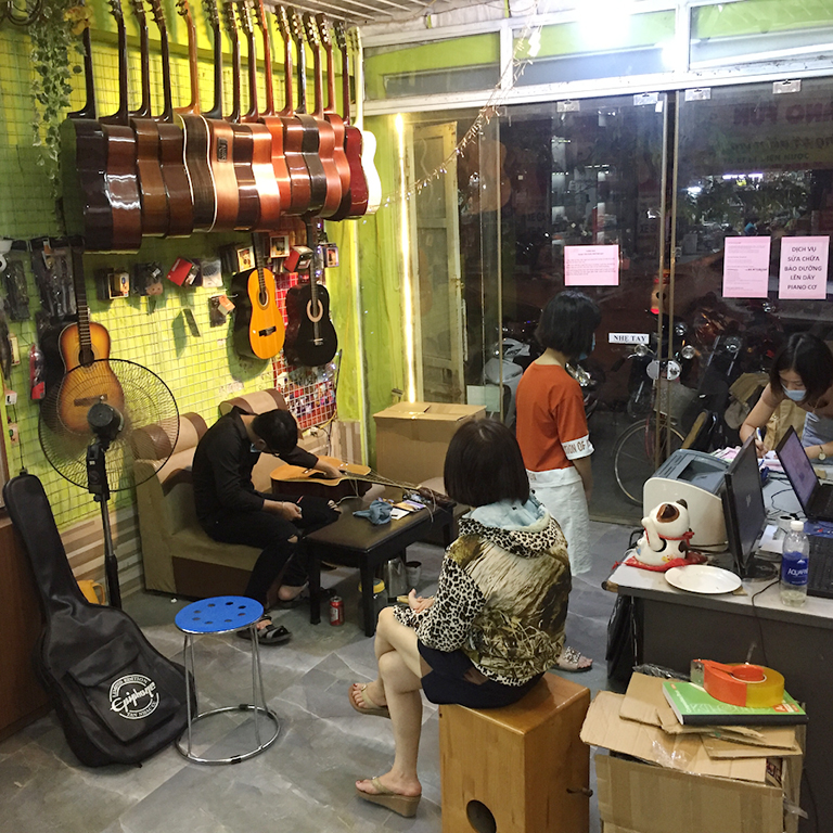 nhạc cụ fun art - góc guitar